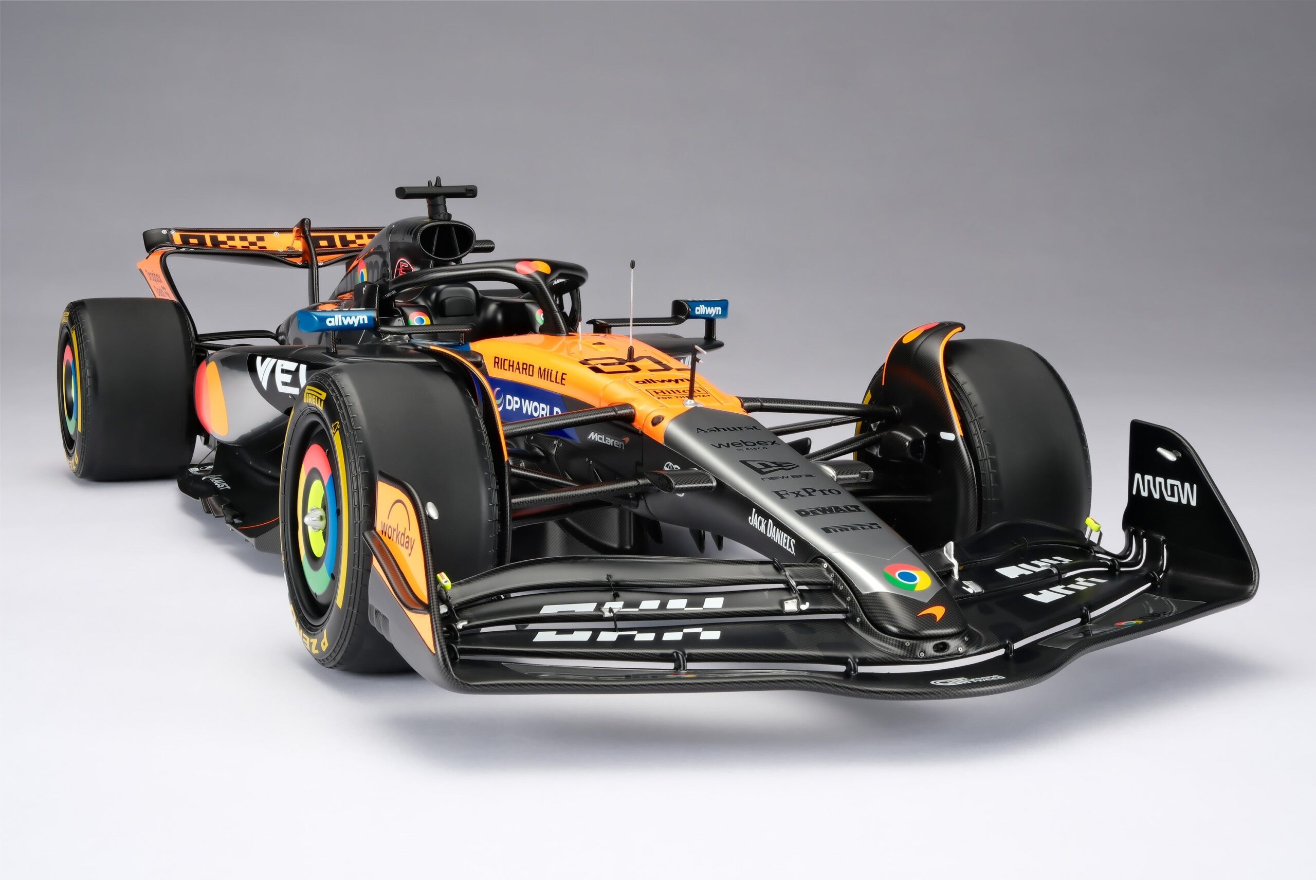 Amalgam McLaren MCL39 2025 British Grand Prix - Chrom / Orange | 1:8 - 画像25