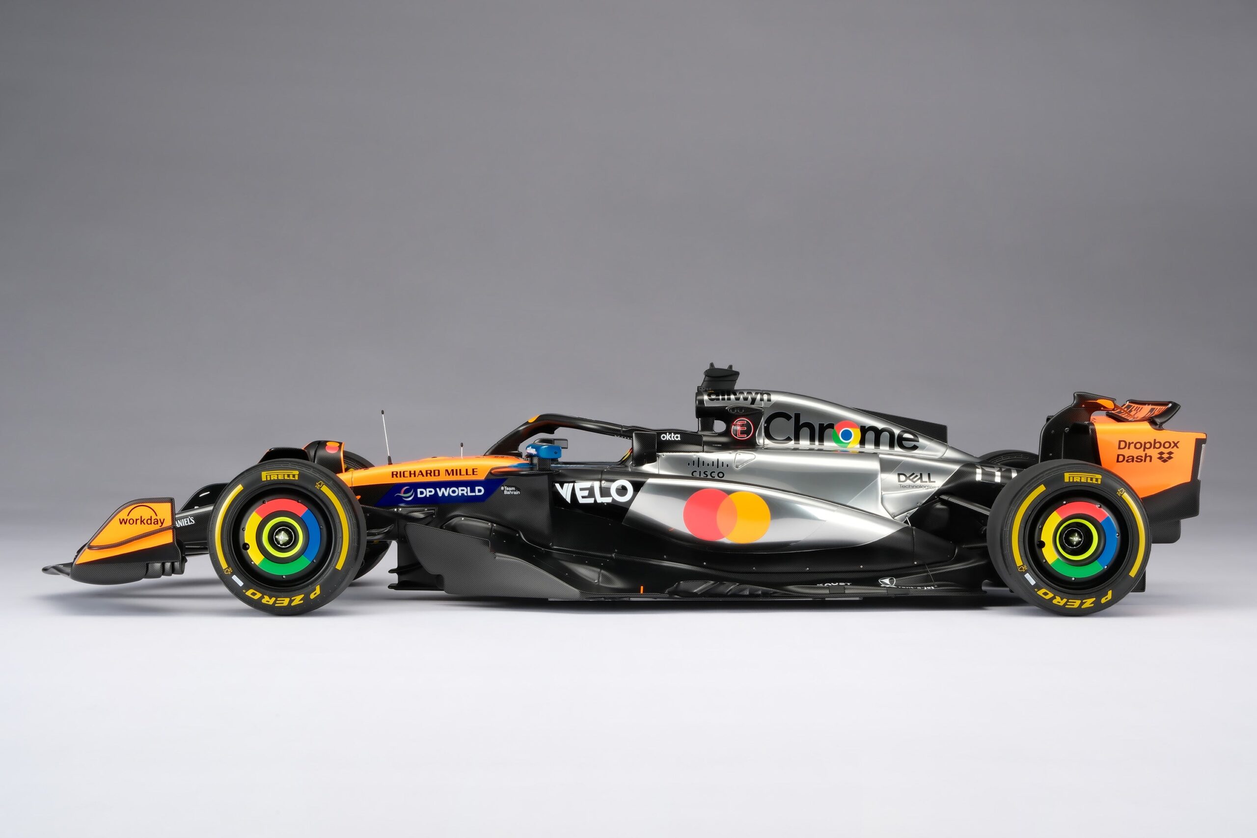 Amalgam McLaren MCL39 2025 British Grand Prix - Chrom / Orange | 1:8 - 画像29