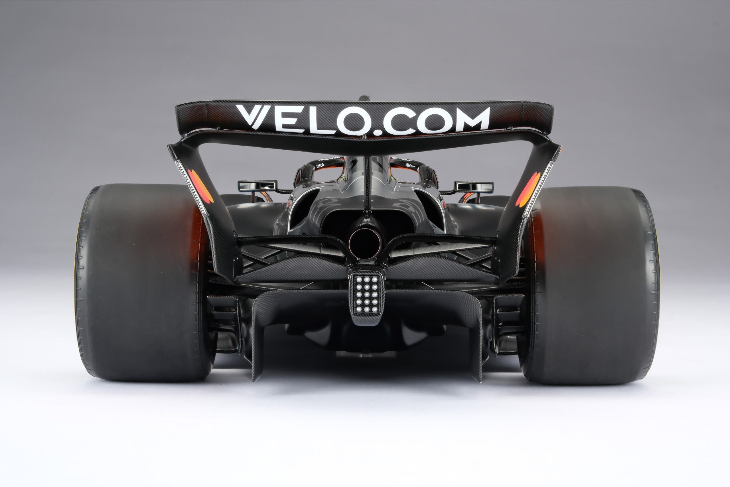 Amalgam McLaren MCL39 2025 British Grand Prix - Chrom / Orange | 1:8 - 画像34