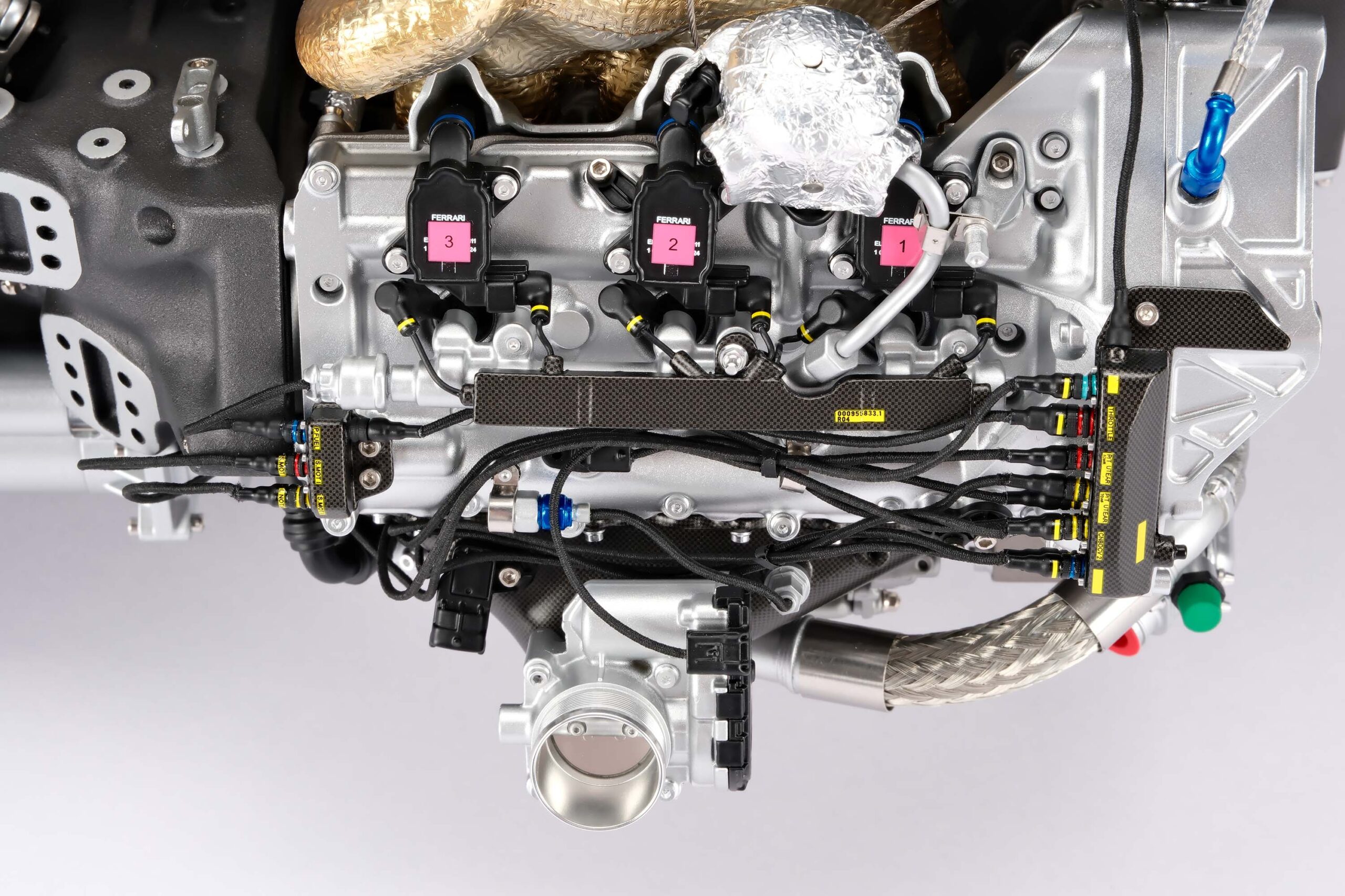Amalgam Ferrari 499P V6 Motor & Getriebe 2023 Le Mans | 1:4 - 画像23
