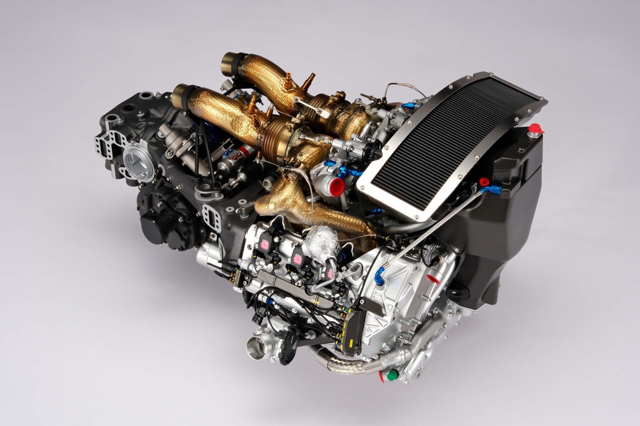 Amalgam Ferrari 499P V6 Motor & Getriebe 2023 Le Mans | 1:4 - 画像25