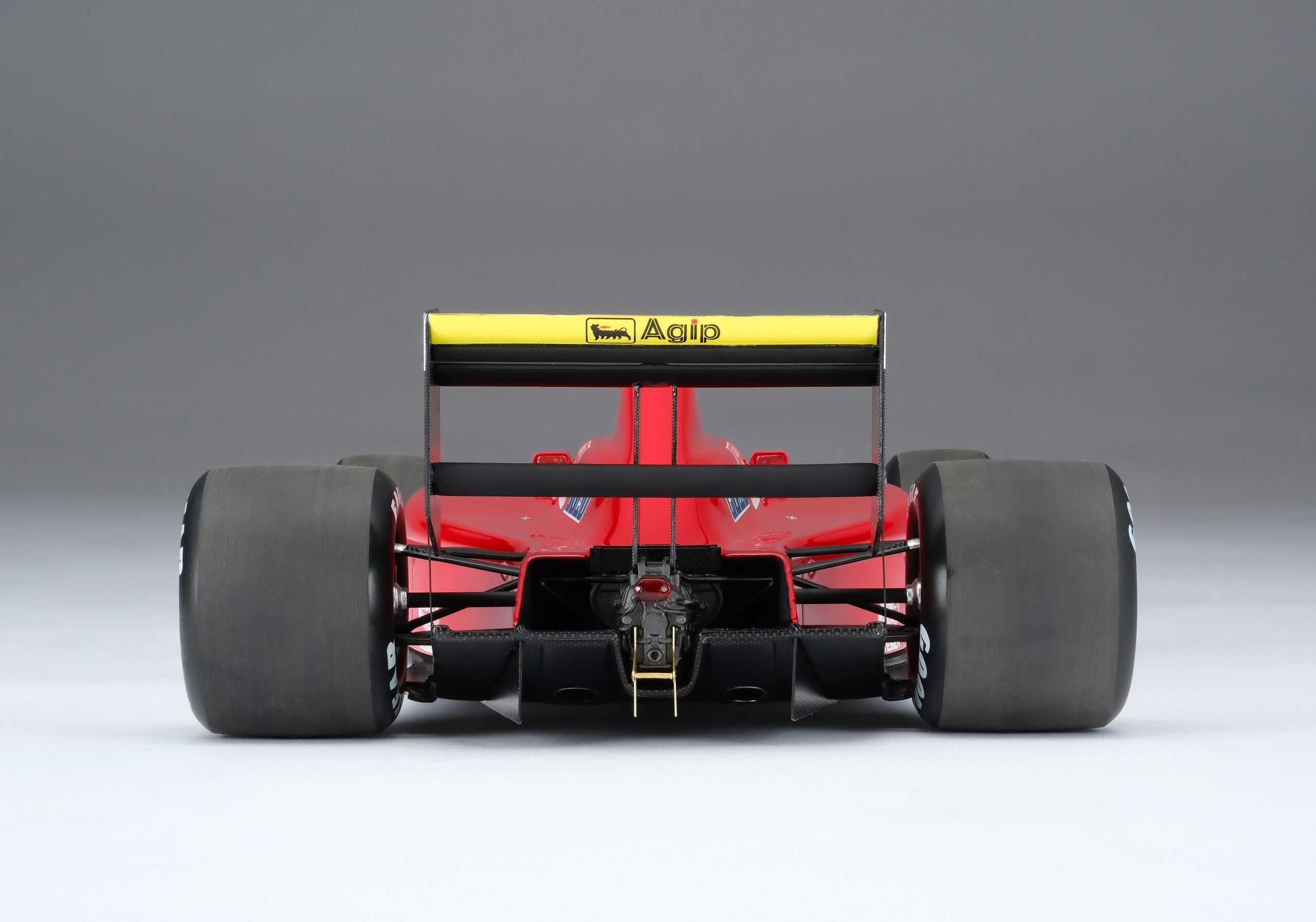 Amalgam Ferrari F1-89 1989 British Grand Prix - Rot | 1:18 - 画像25