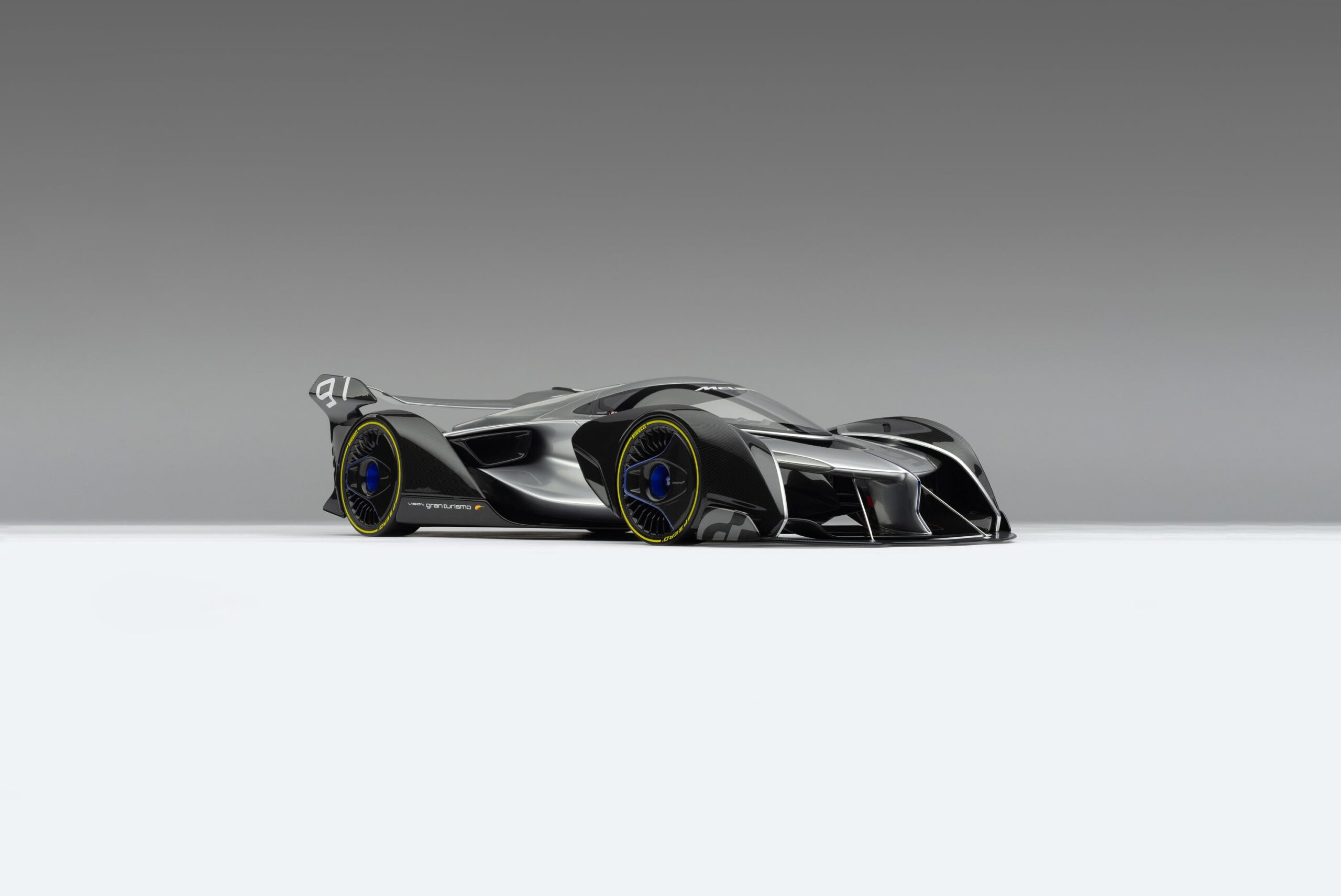 Amalgam McLaren Ultimate Vision Gran Turismo (2017) Signed Edition - Mehrfarbig | 1:8 - Image 26