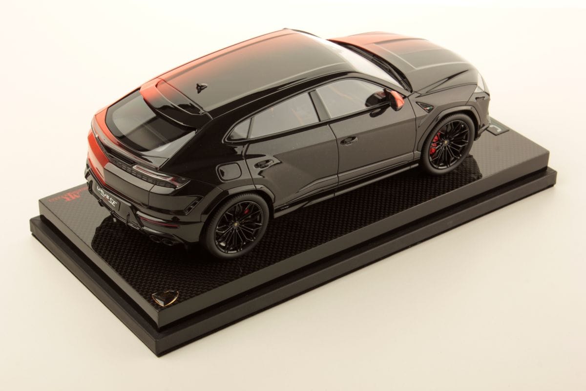 MRコレクション ランボルギーニ ウルス SE スペシャルシリーズ