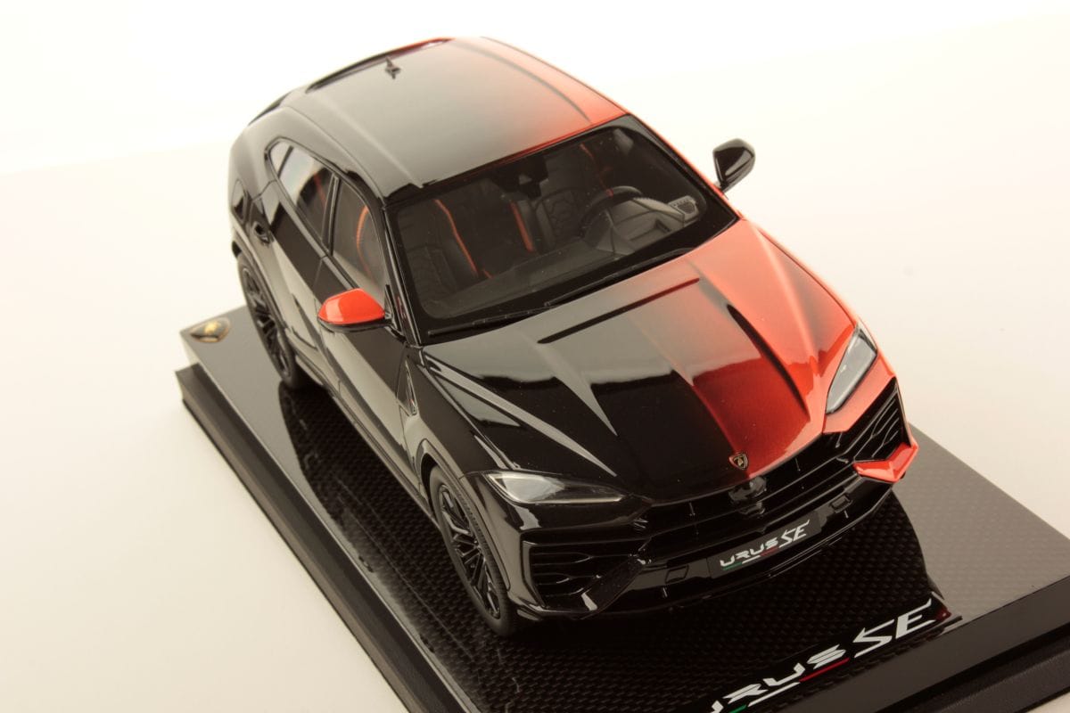 MRコレクション ランボルギーニ ウルス SE スペシャルシリーズ