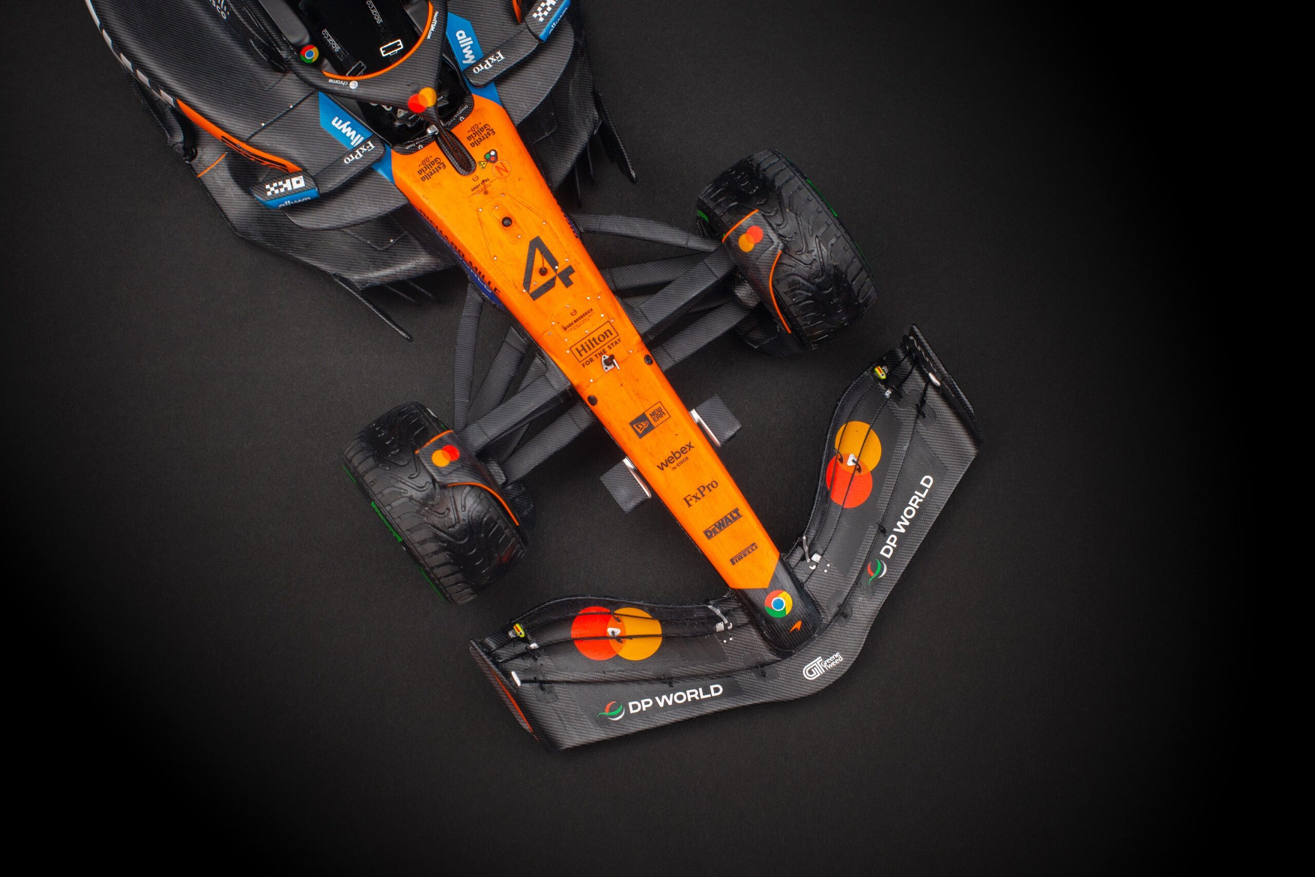 Amalgam McLaren MCL39 Australian Grand Prix Lando Norris Race Weathered - Papaya / Anthrazit | 1:18 - Image 9