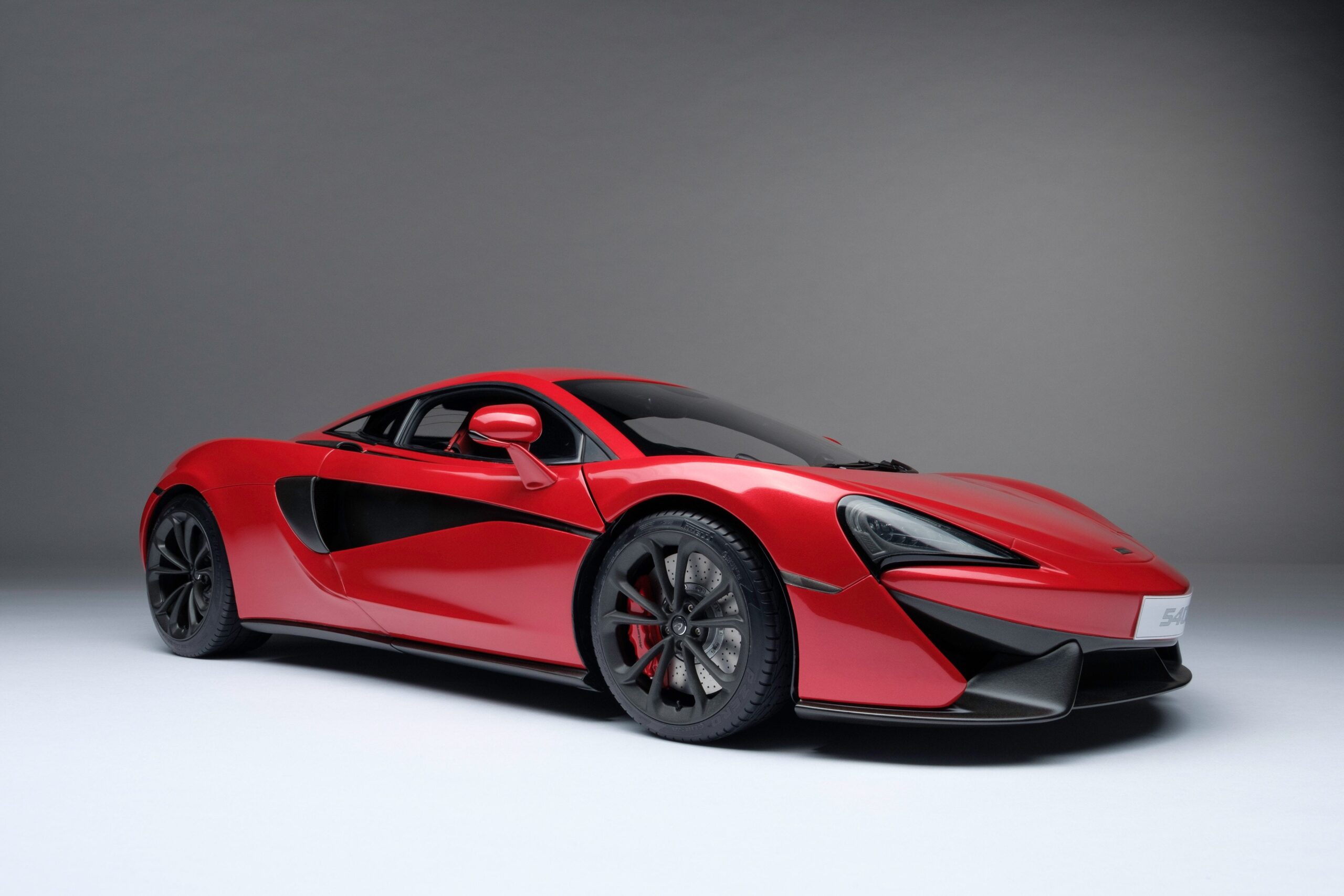 Amalgam McLaren 540C (2015) - Weiß | 1:8 - Image 6