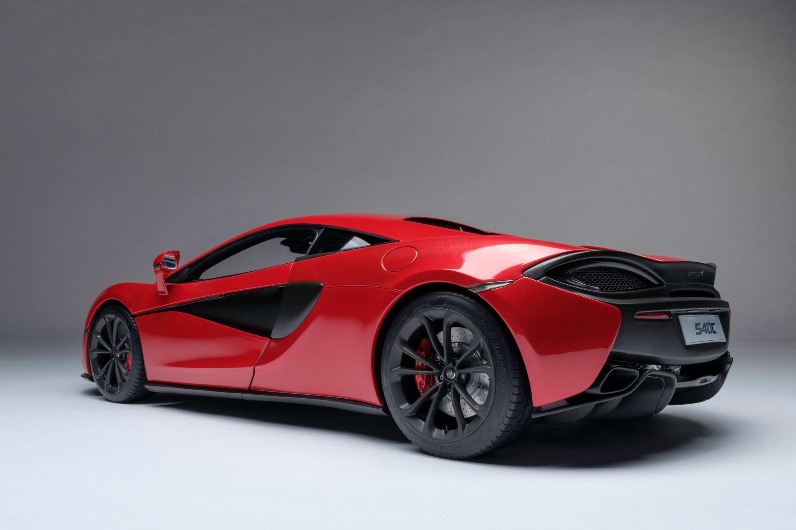 Amalgam McLaren 540C (2015) - Weiß | 1:8 - Image 9