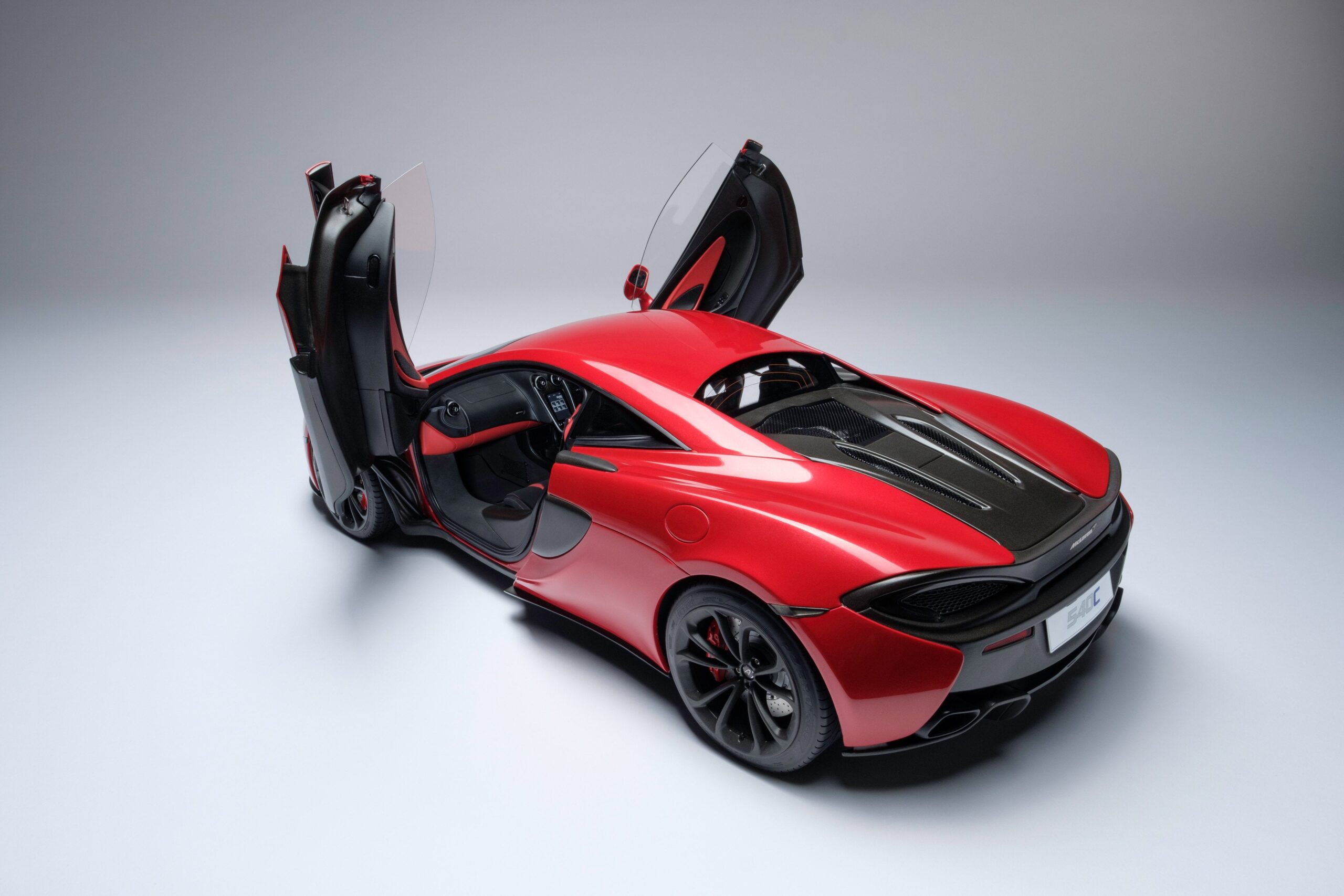Amalgam McLaren 540C (2015) - Weiß | 1:8 - Image 10