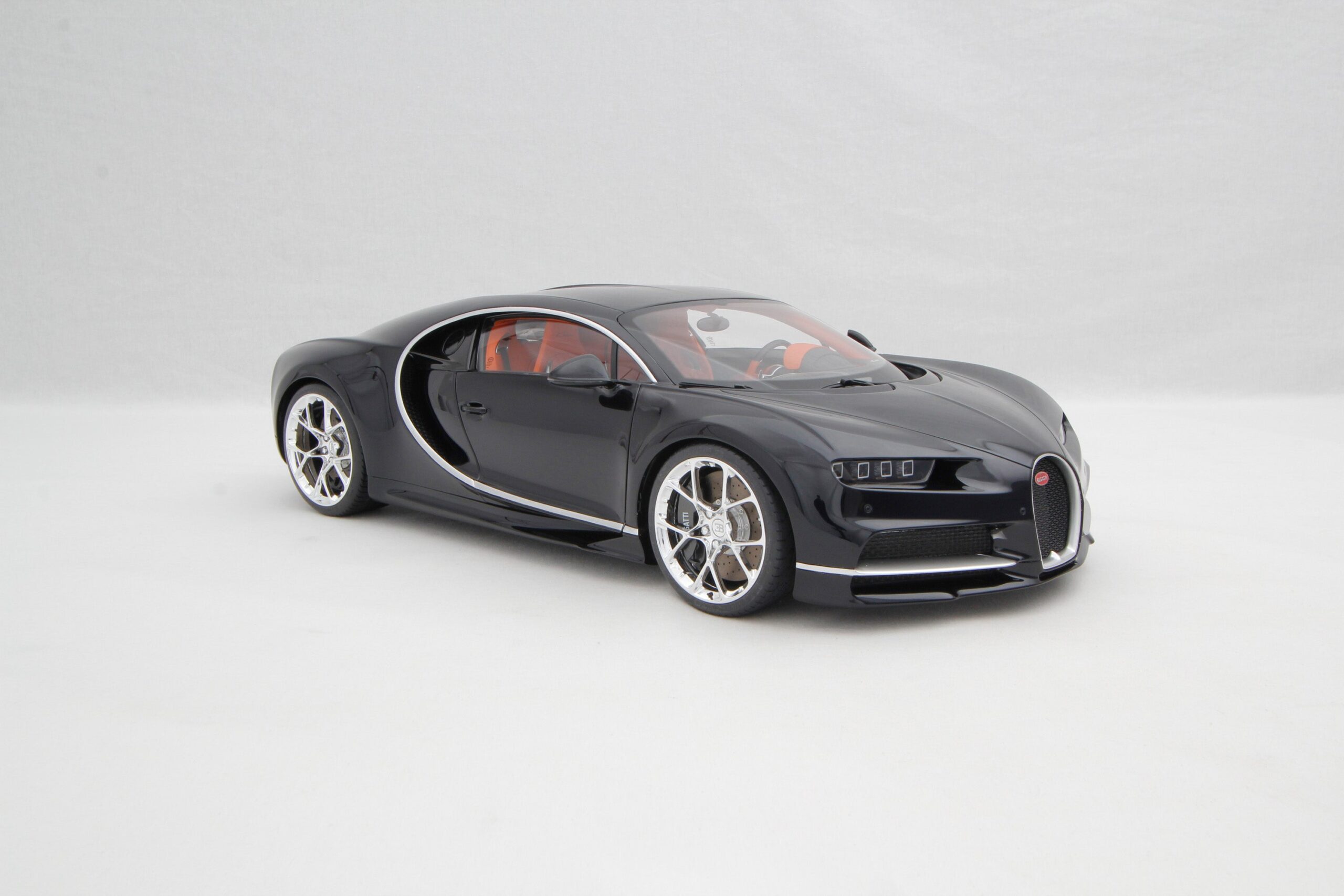 Amalgam Bugatti Chiron Tailor Made | 1:8 - 画像6