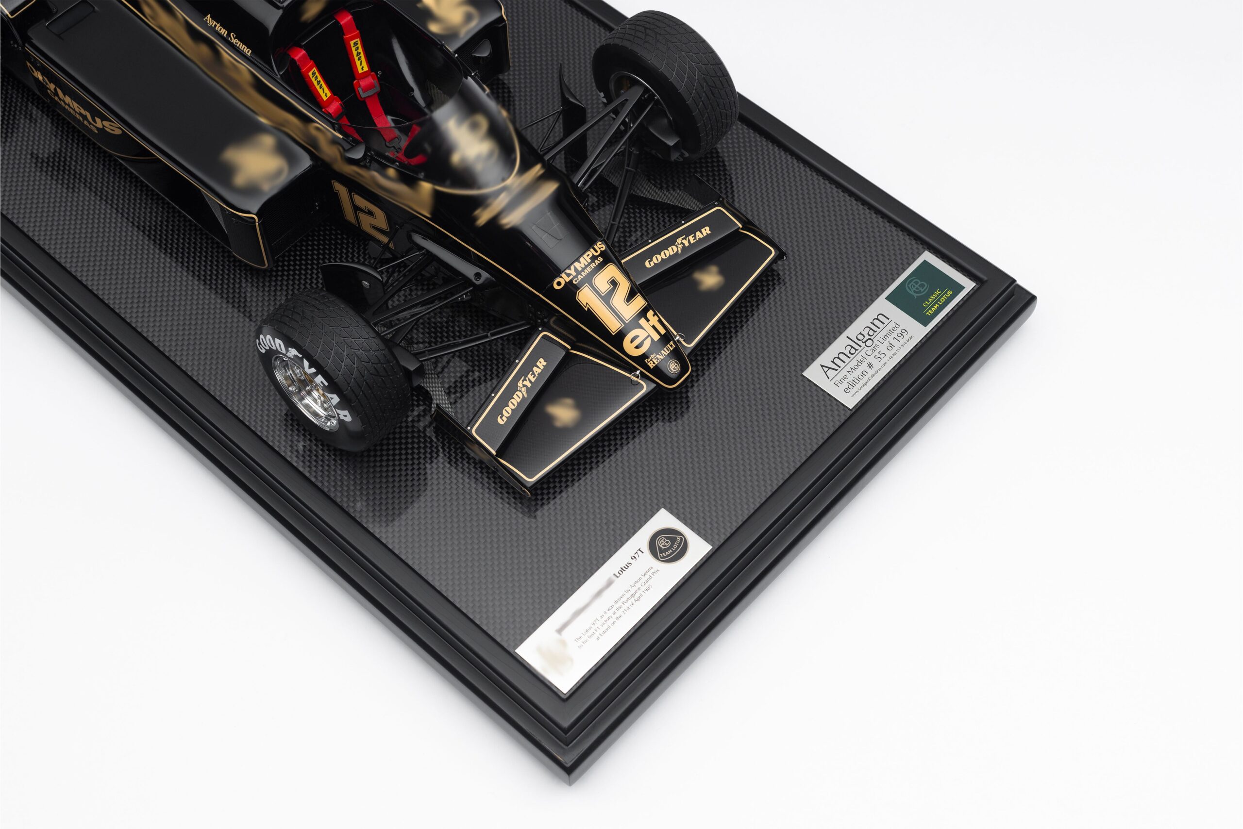 Amalgam Lotus 97T 1985 Portuguese Grand Prix Winner Ayrton Senna - Schwarz | 1:8 - Image 4