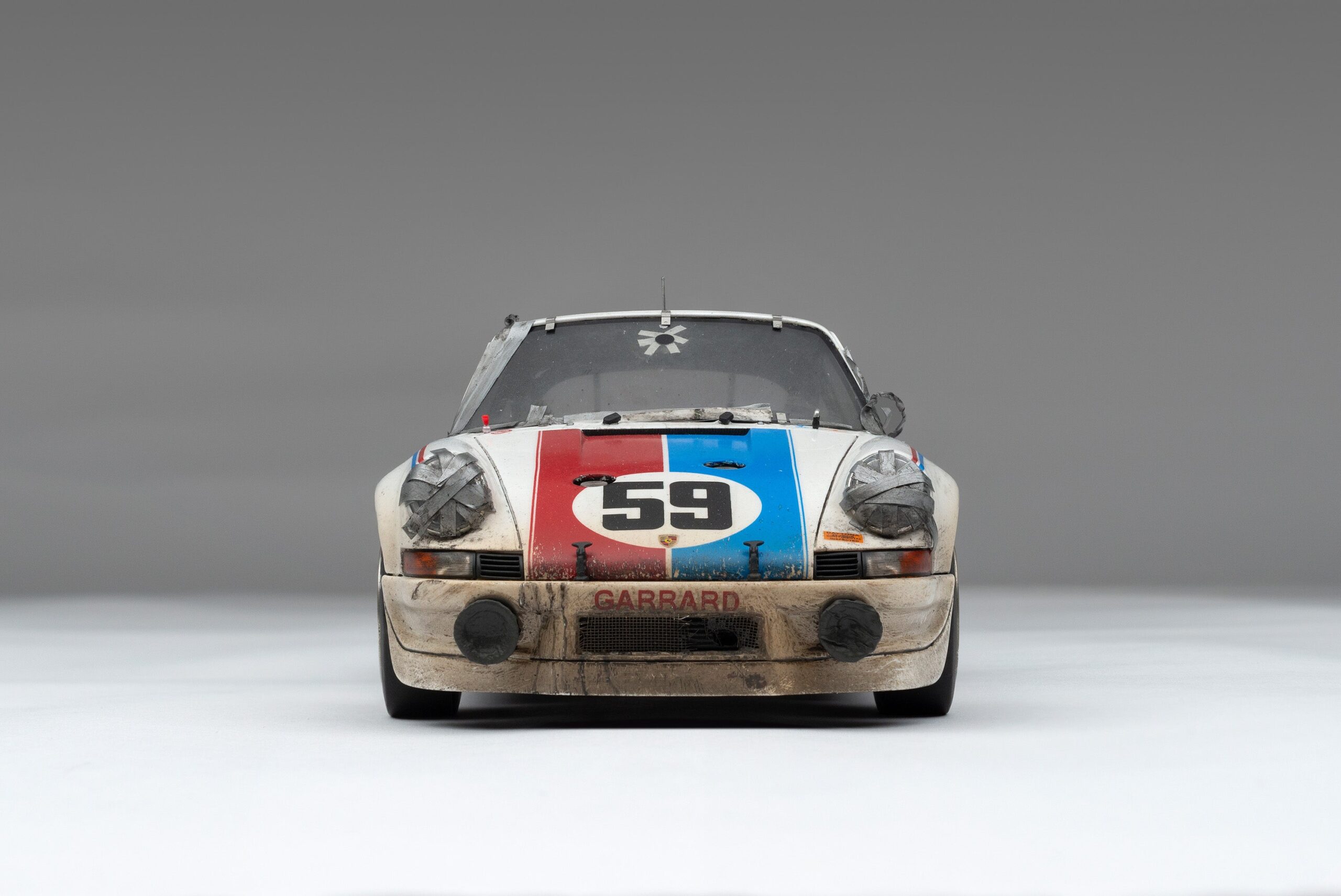 Amalgam Porsche 911 RSR 2.8 1973 Daytona Brumos Livery Race Weathered - Weiß | 1:18 - Image 6