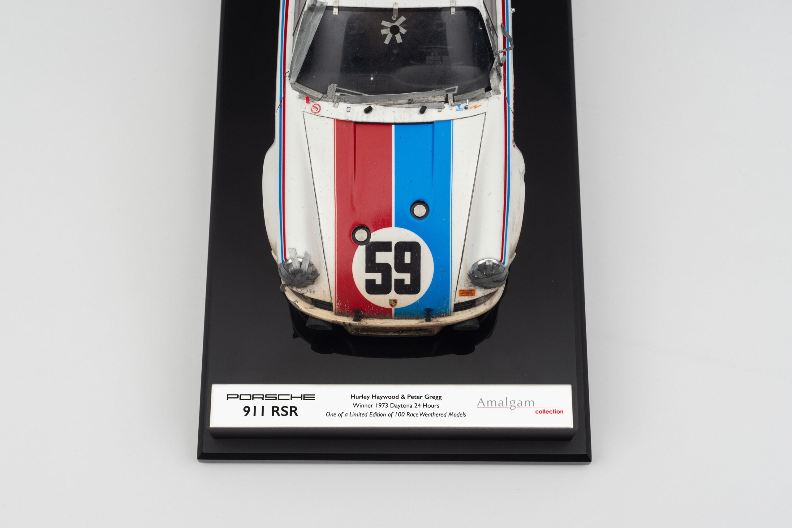 Amalgam Porsche 911 RSR 2.8 1973 Daytona Brumos Livery Race Weathered - Weiß | 1:18 - Image 19