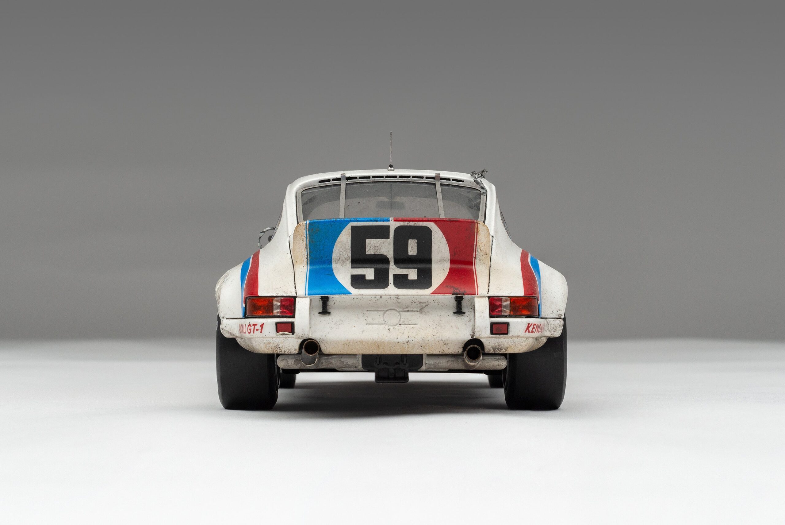 Amalgam Porsche 911 RSR 2.8 1973 Daytona Brumos Livery Race Weathered - Weiß | 1:18 - Image 7