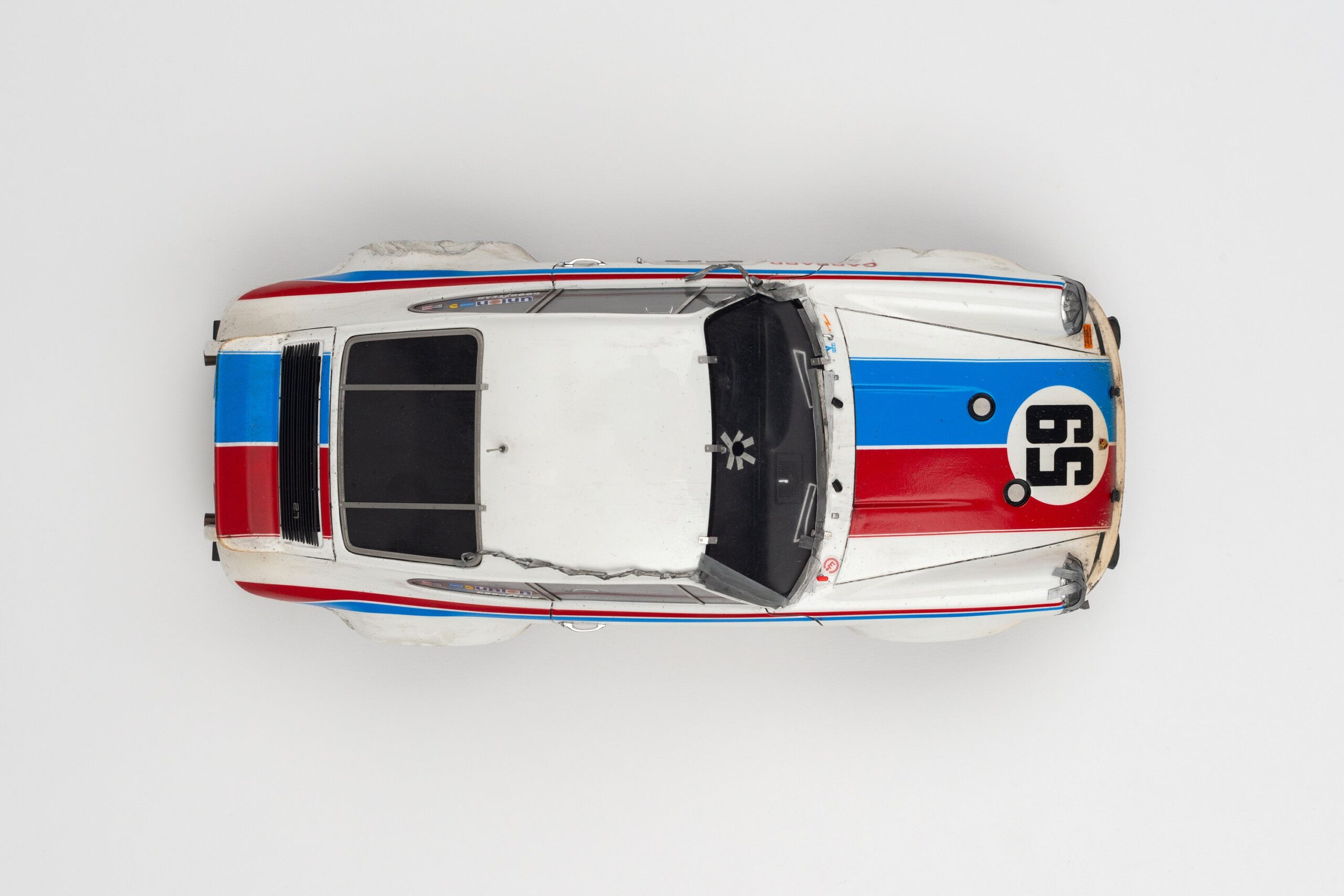 Amalgam Porsche 911 RSR 2.8 1973 Daytona Brumos Livery Race Weathered - Weiß | 1:18 - Image 18