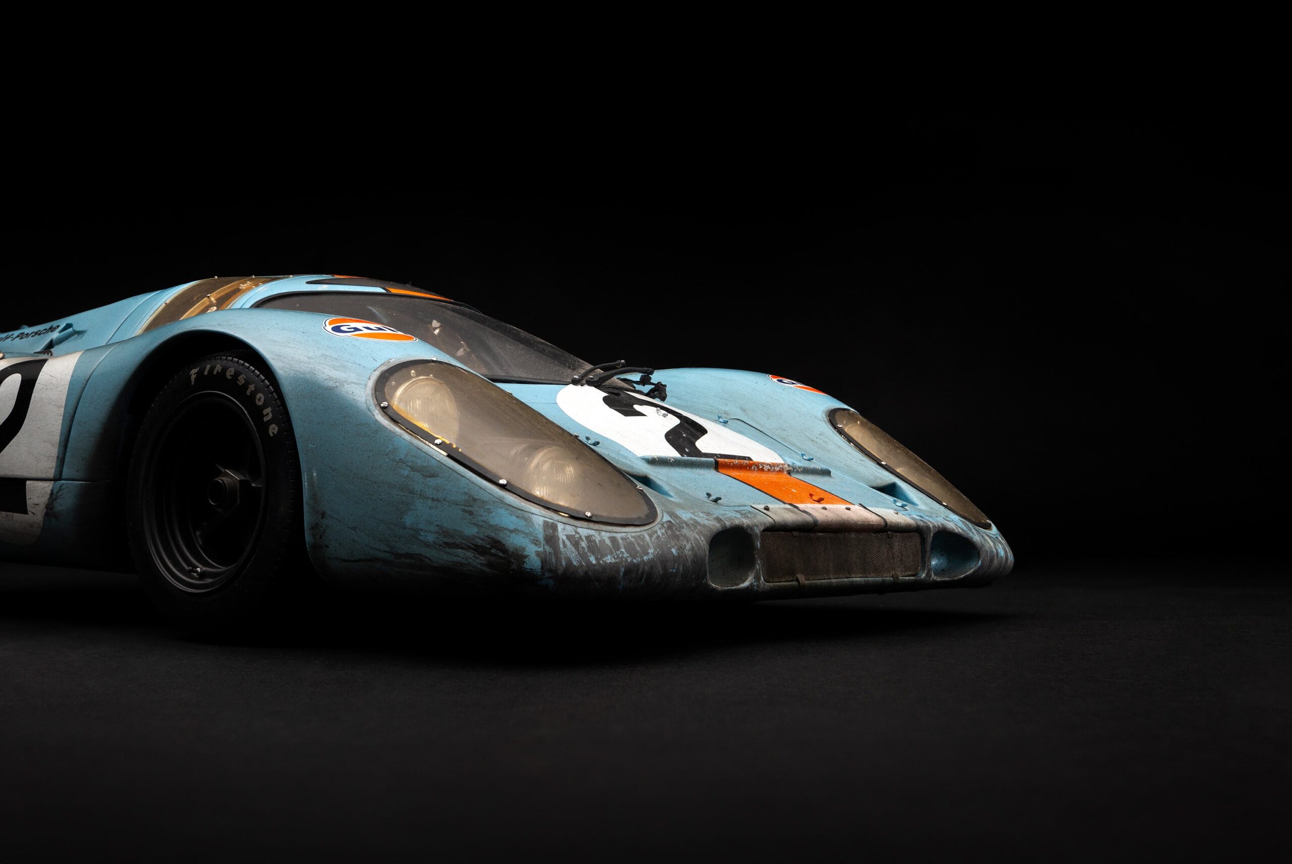 Amalgam Porsche 917K 1971 Daytona Winner Gulf Livery Race Weathered - Hellblau/Orange | 1:8 - Image 21