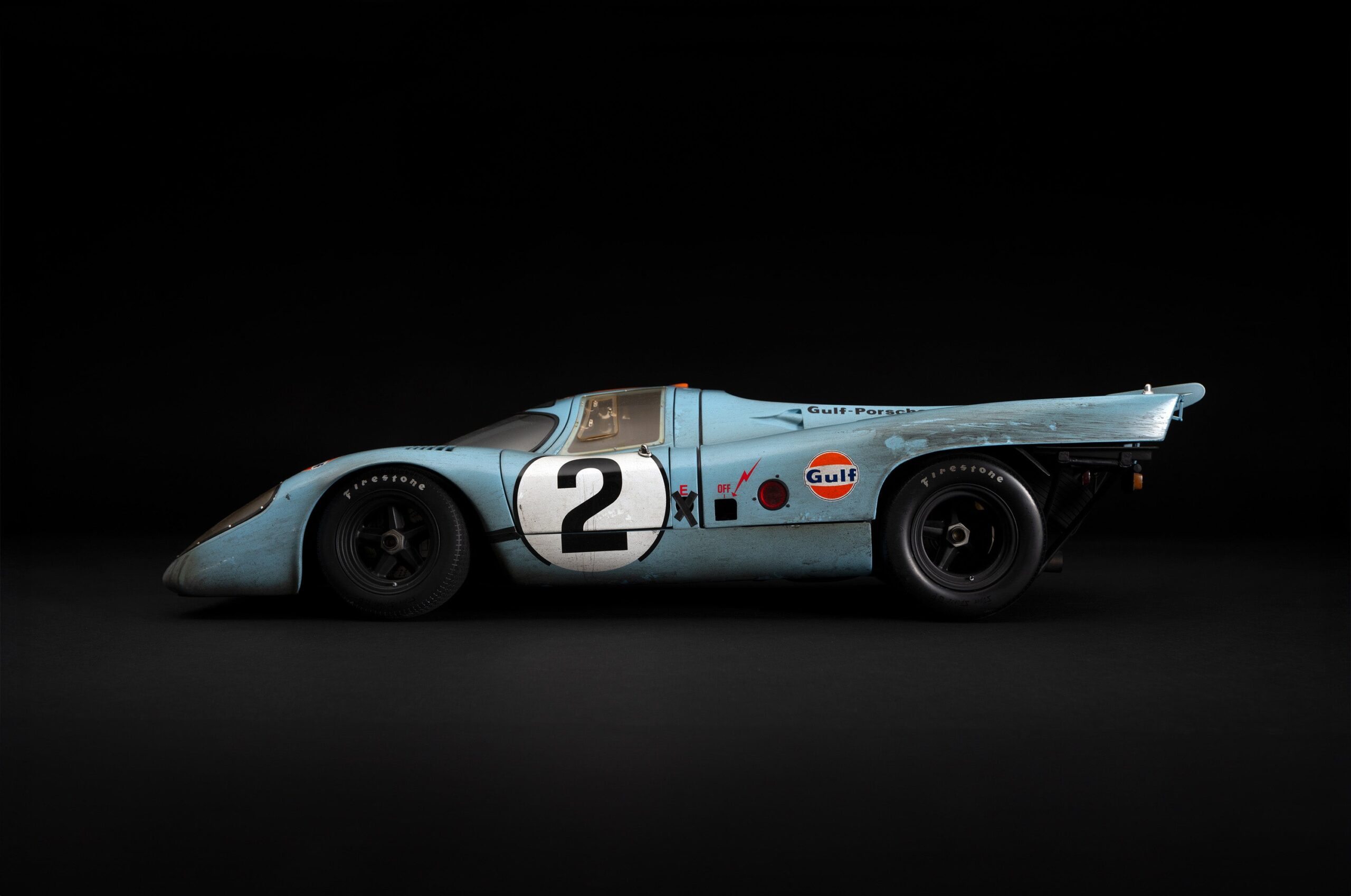 Amalgam Porsche 917K 1971 Daytona Winner Gulf Livery Race Weathered - Hellblau/Orange | 1:8 - Image 5