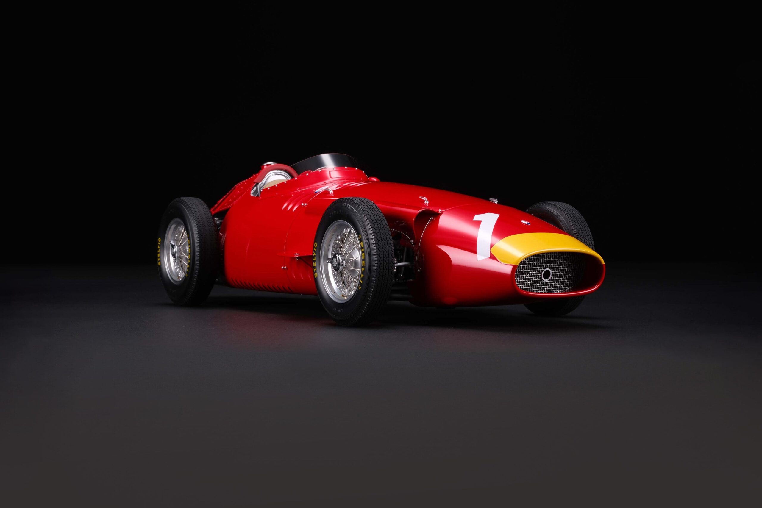 Amalgam Maserati 250F 1957 German Grand Prix - Juan Manuel Fangio - Rot | 1:8 - 画像2