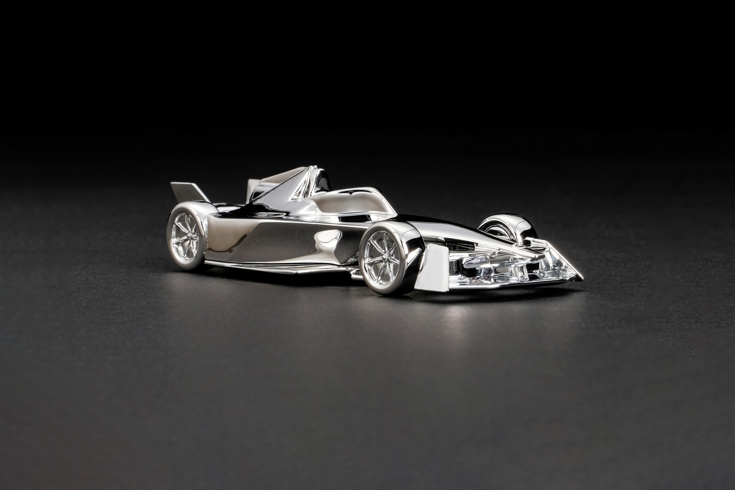 Amalgam Formula E GEN3 Miniature Sculpture | 1:8 - 画像2