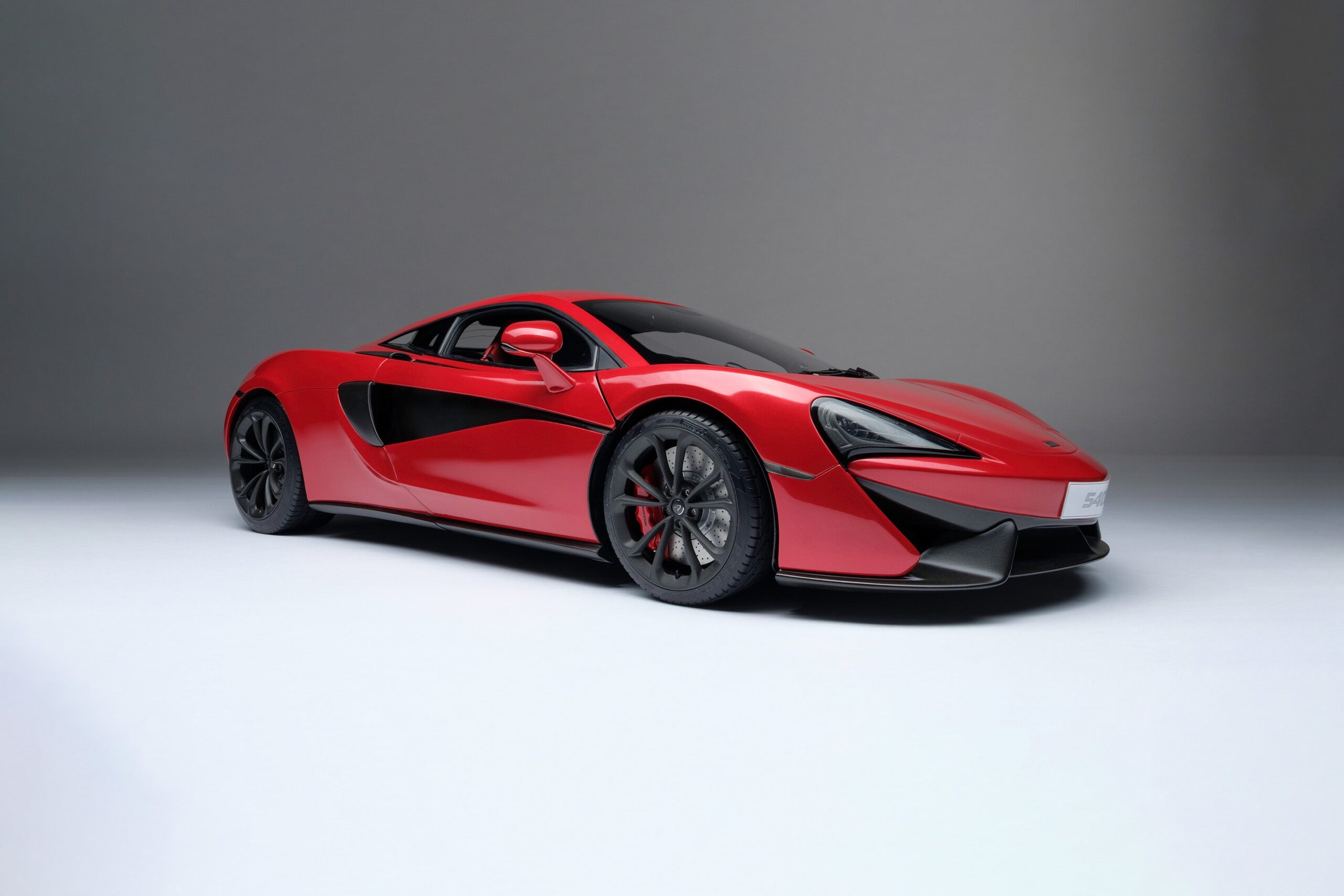 Amalgam McLaren 540C (2015) - Weiß | 1:8 - Image 2