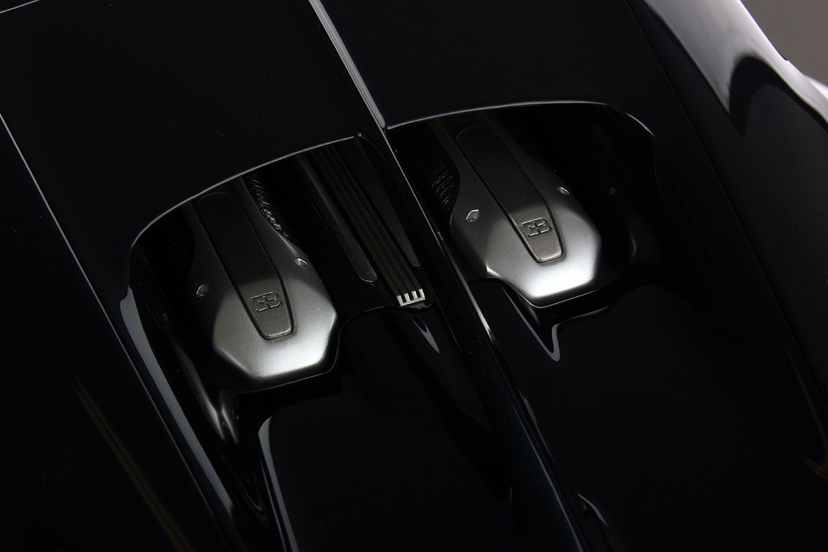 MR Collection Bugatti Chiron | 1:8 - Image 5