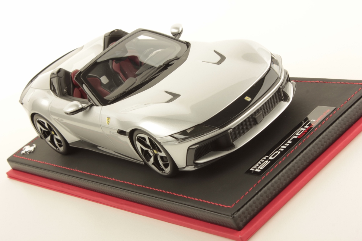 MR Collection Ferrari 12 Cilindri Spider - Nurburgring Silver | 1:18 - 画像3