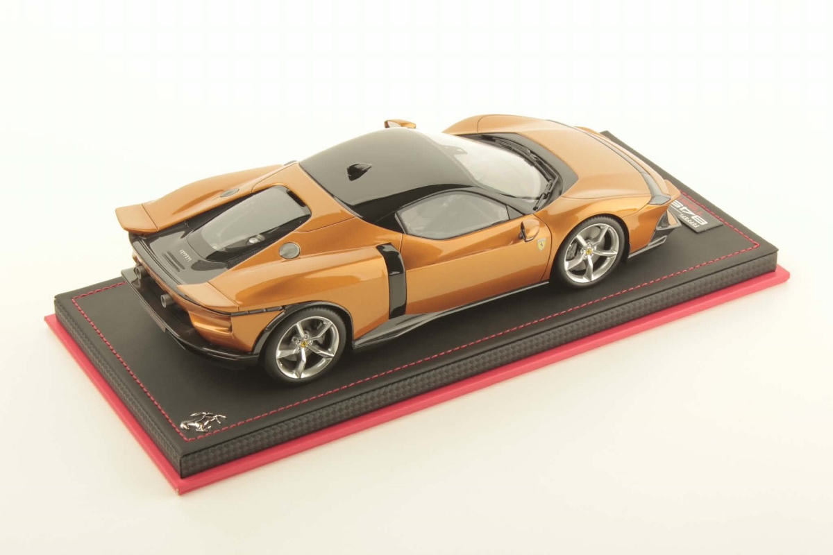 MR Collection Ferrari 849 Testarossa - Amber Yellow | 1:18 - 画像2