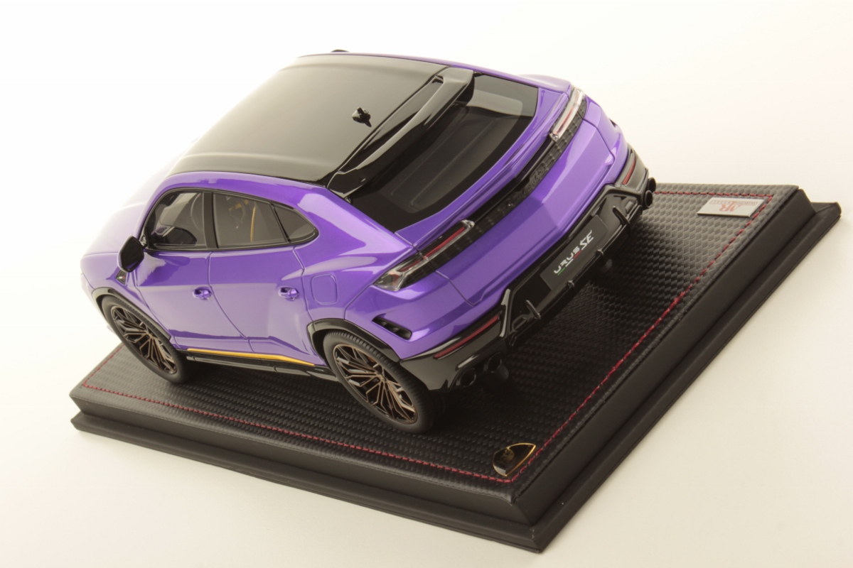 MR Collection Lamborghini Urus SE - Pasifae Purple | 1:18 - Image 4