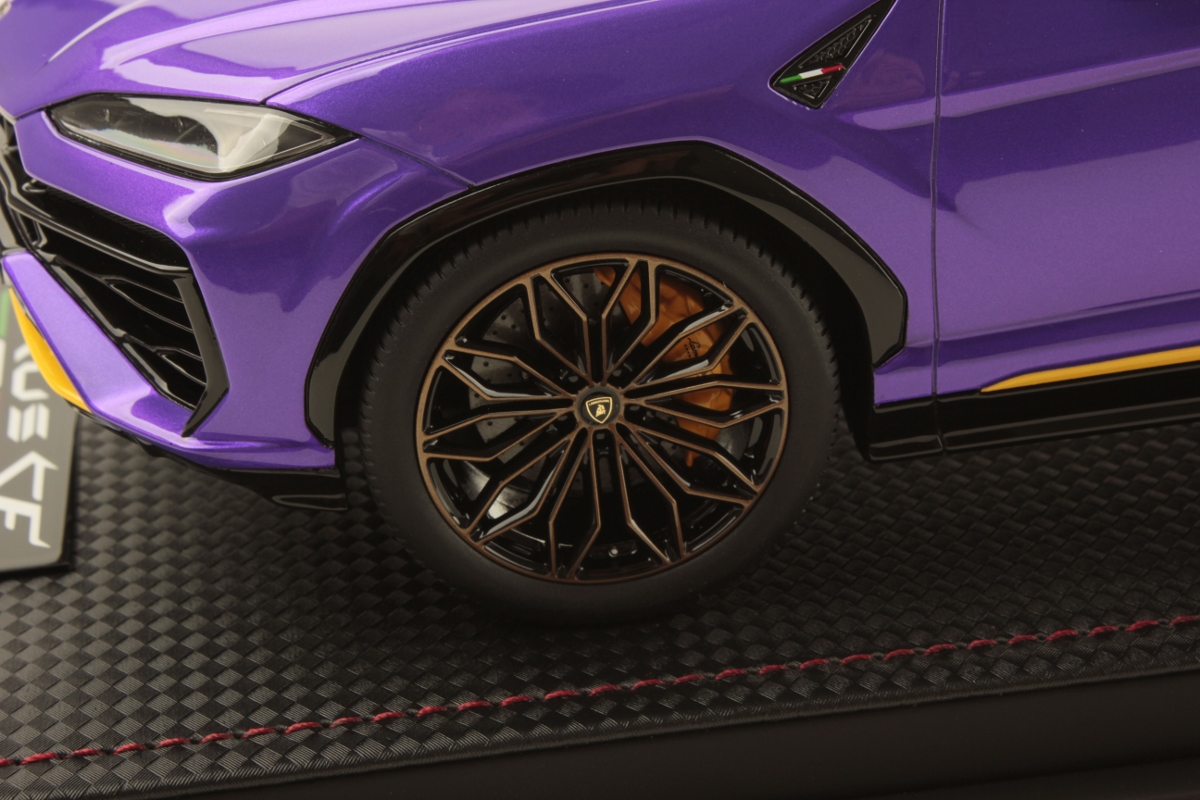 MR Collection Lamborghini Urus SE - Pasifae Purple | 1:18 - Image 5