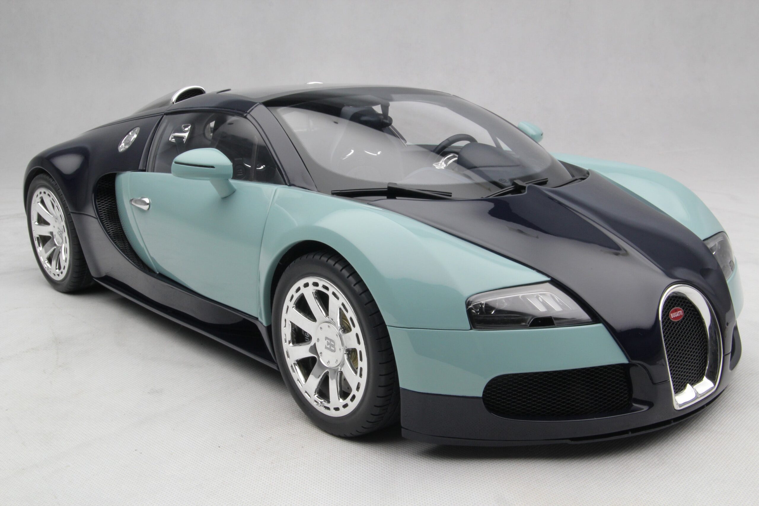 Amalgam Bugatti Veyron Tailor Made | 1:8 - 画像26