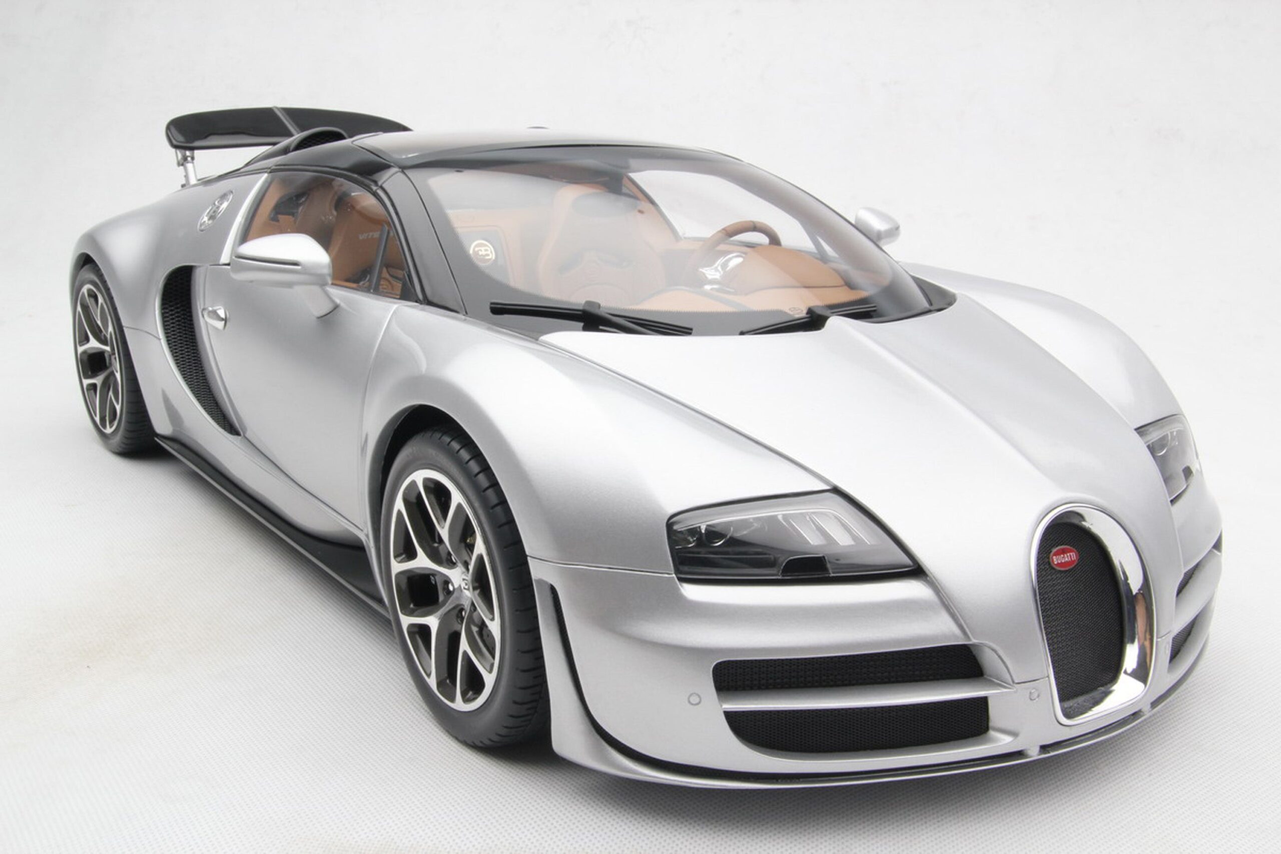 Amalgam Bugatti Veyron Tailor Made | 1:8 - 画像49