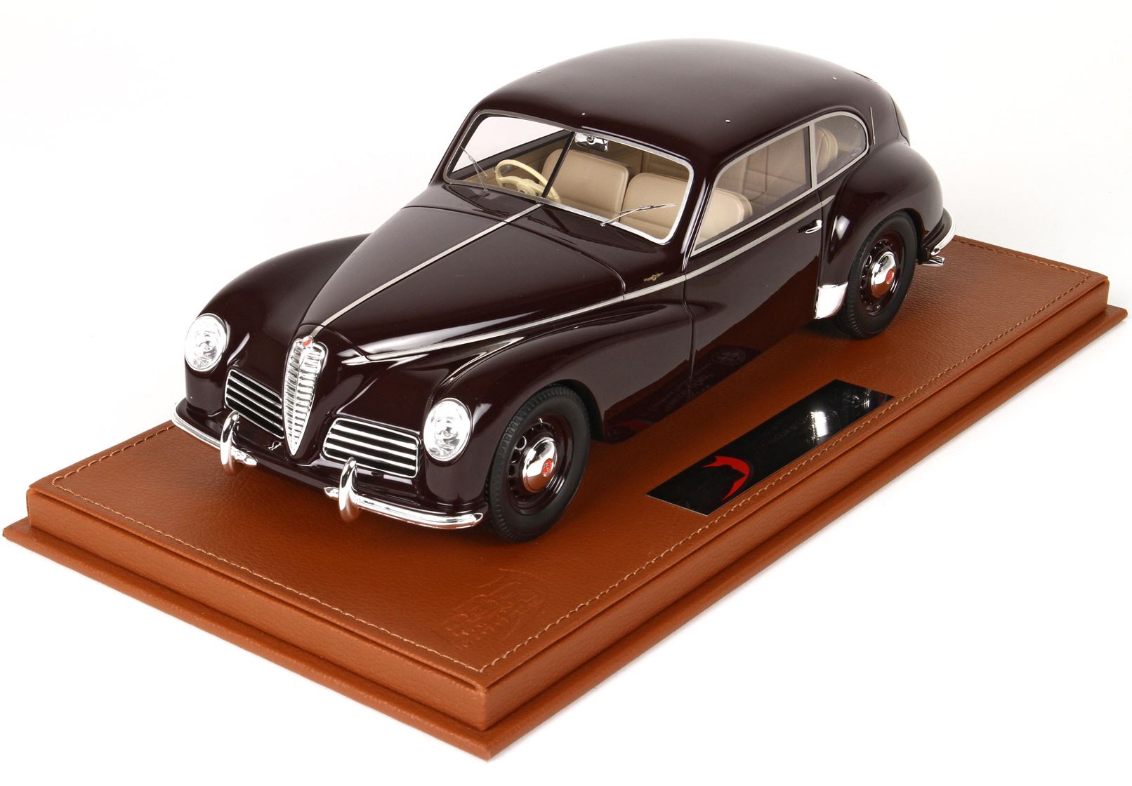 BBR Alfa Romeo Freccia d'Oro 1950 - Dark Pastel Bordeaux | 1:18 – Bild 5