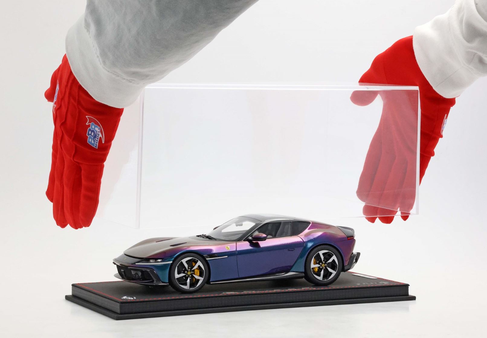BBR Ferrari 12Cilindri Tetto Panoramico - Chameleon | 1:18 - Image 2
