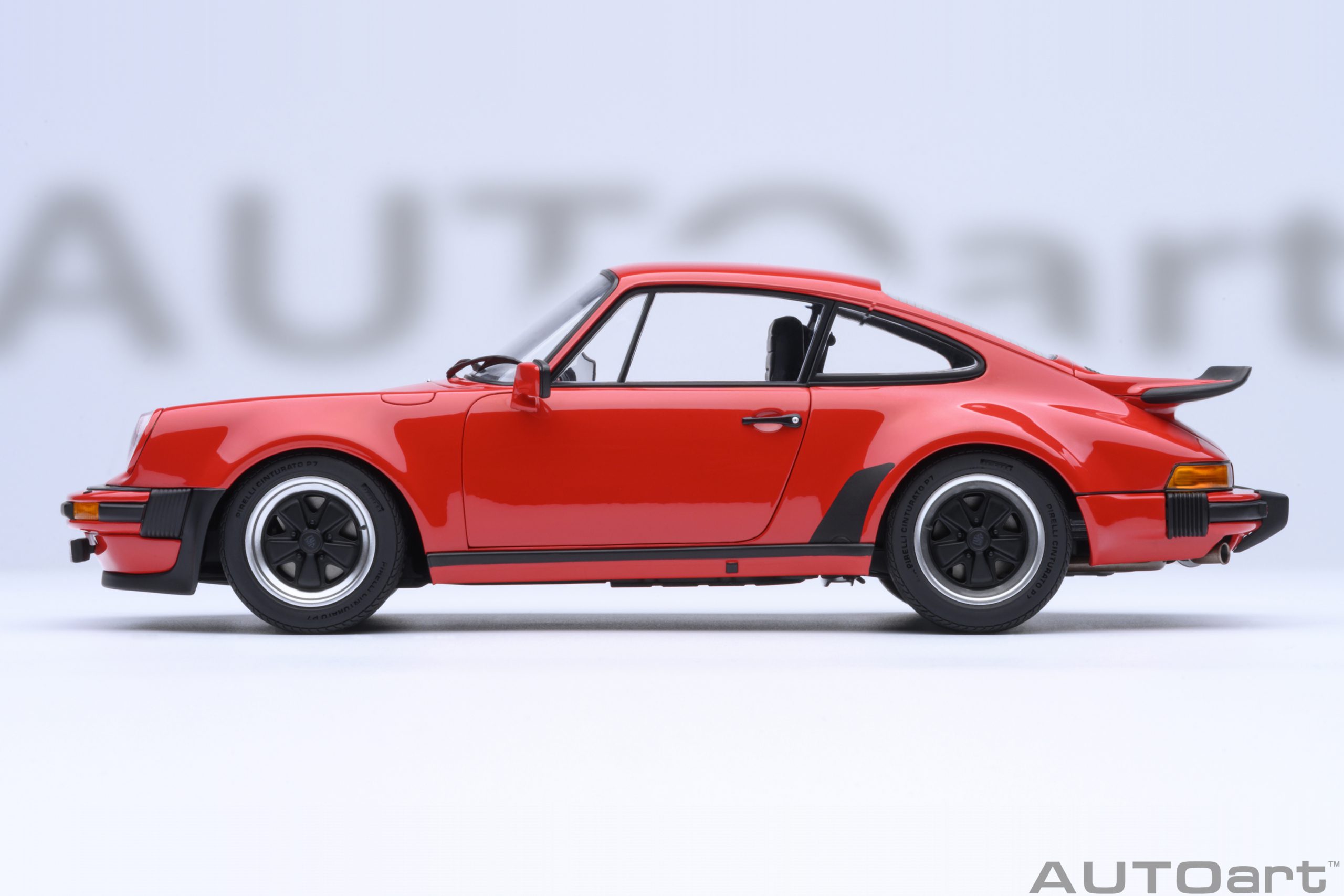 AUTOart Porsche 911 Turbo 3.0 (930) 1:18 - Guards Red - modelcars24