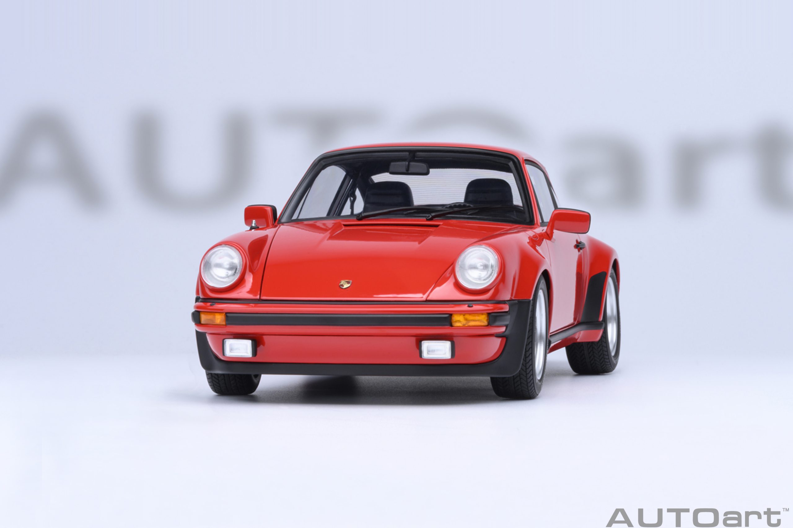 AUTOart Porsche 911 Turbo 3.0 (930) 1:18 - Guards Red - modelcars24
