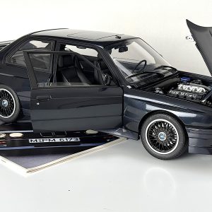 IXO 1:8 Bausatz des BMW M3