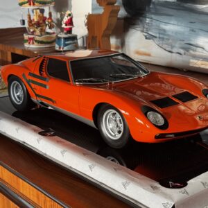 Amalgam Lamborghini Miura P400 SV (1971) | Edition in orange 1:8