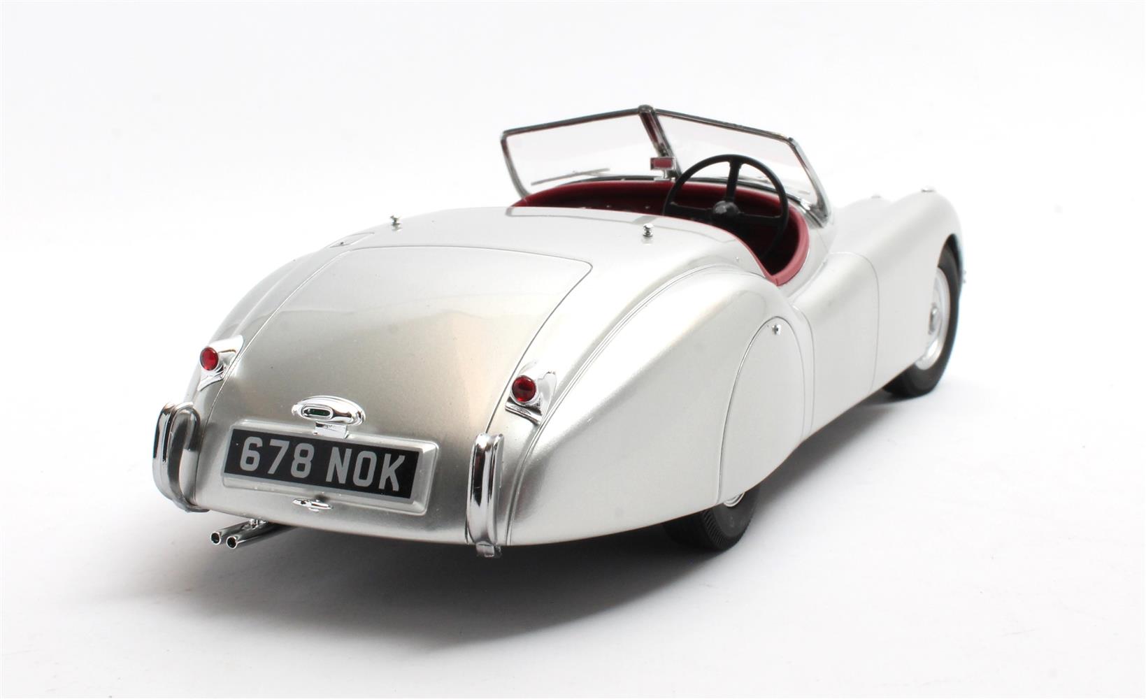 Cult Models Jaguar XK120 OTS 1:18 - Silver – Bild 2