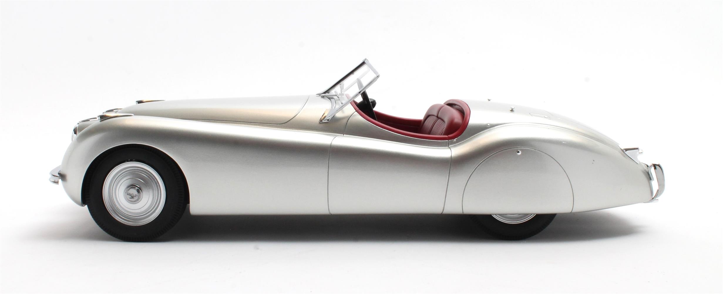 Cult Models Jaguar XK120 OTS 1:18 - Silver – Bild 6