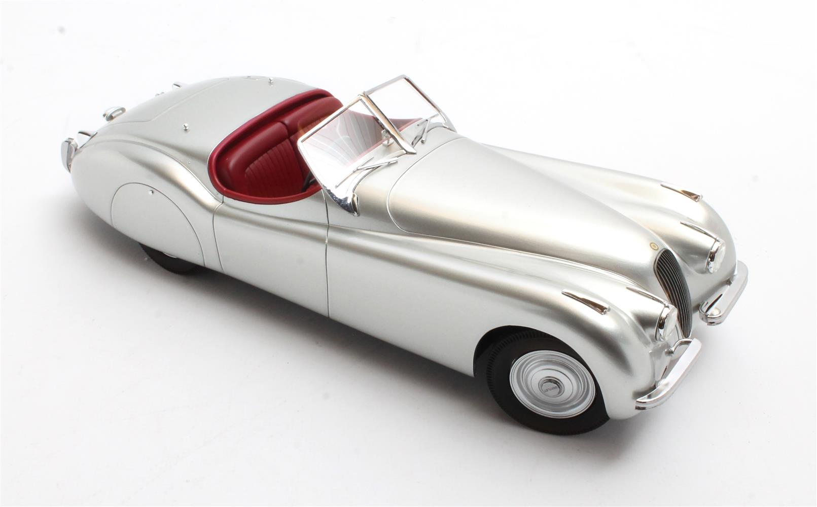 Cult Models Jaguar XK120 OTS 1:18 - Silver – Bild 7