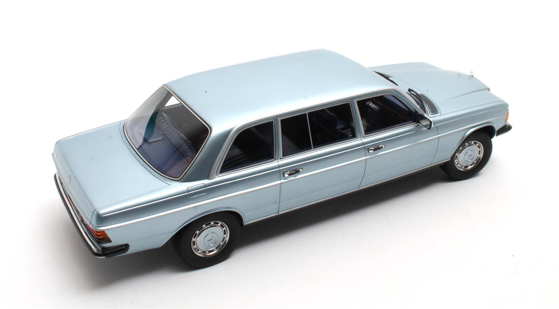 Cult Models Mercedes-Benz W123 Lang 1:18 - Diamond Blue – Bild 5