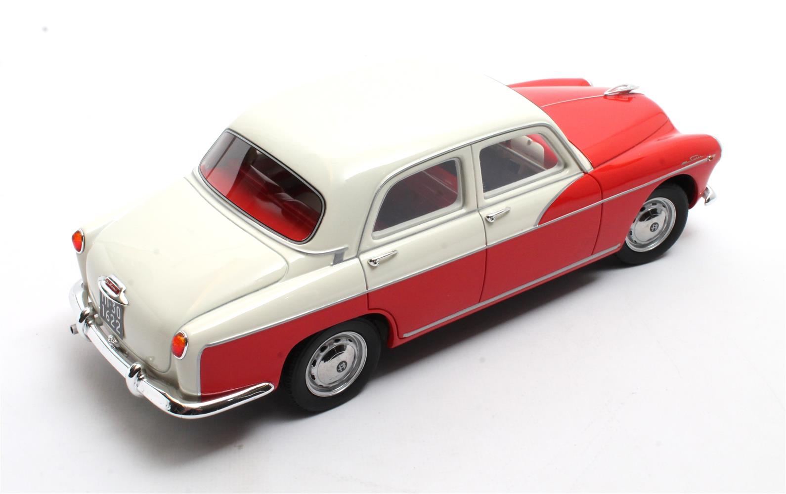Cult Models Alfa Romeo 1900 Super Berlina 1:18 - Red/White – Bild 5
