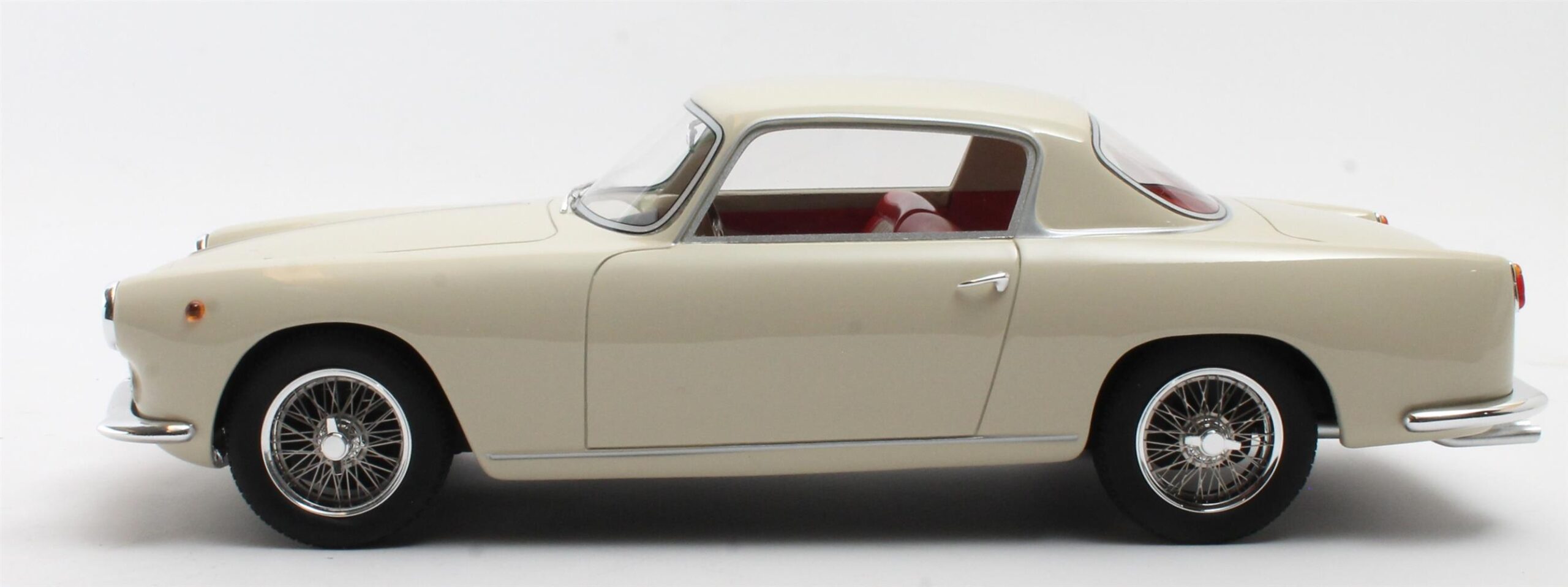 Cult Models Alfa Romeo 1900CSS Touring Coupé 1:18 - Beige – Bild 6