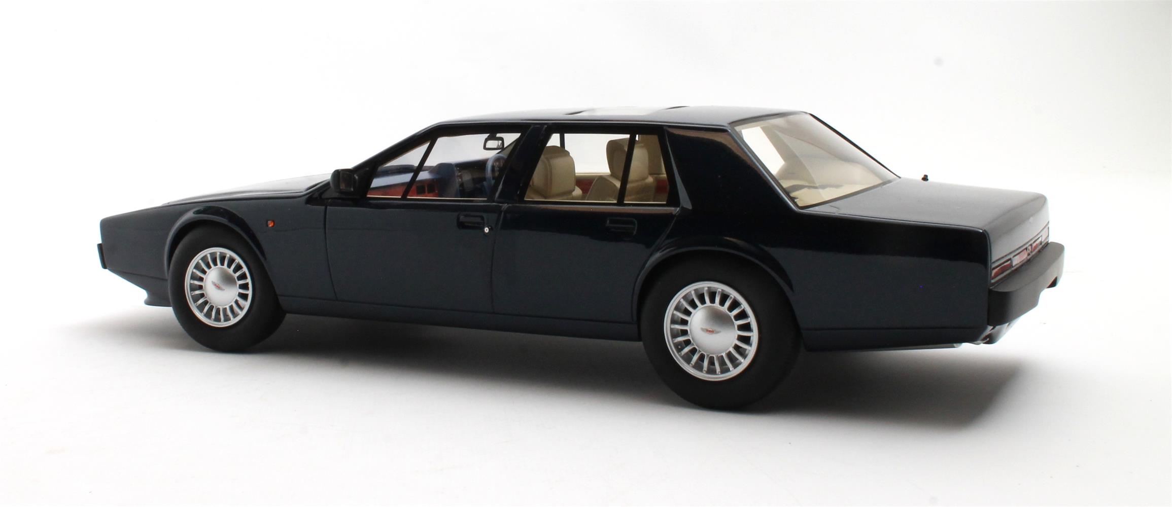 Cult Models Aston Martin Lagonda Serie IV 1:18 - Royal Blue – Bild 8