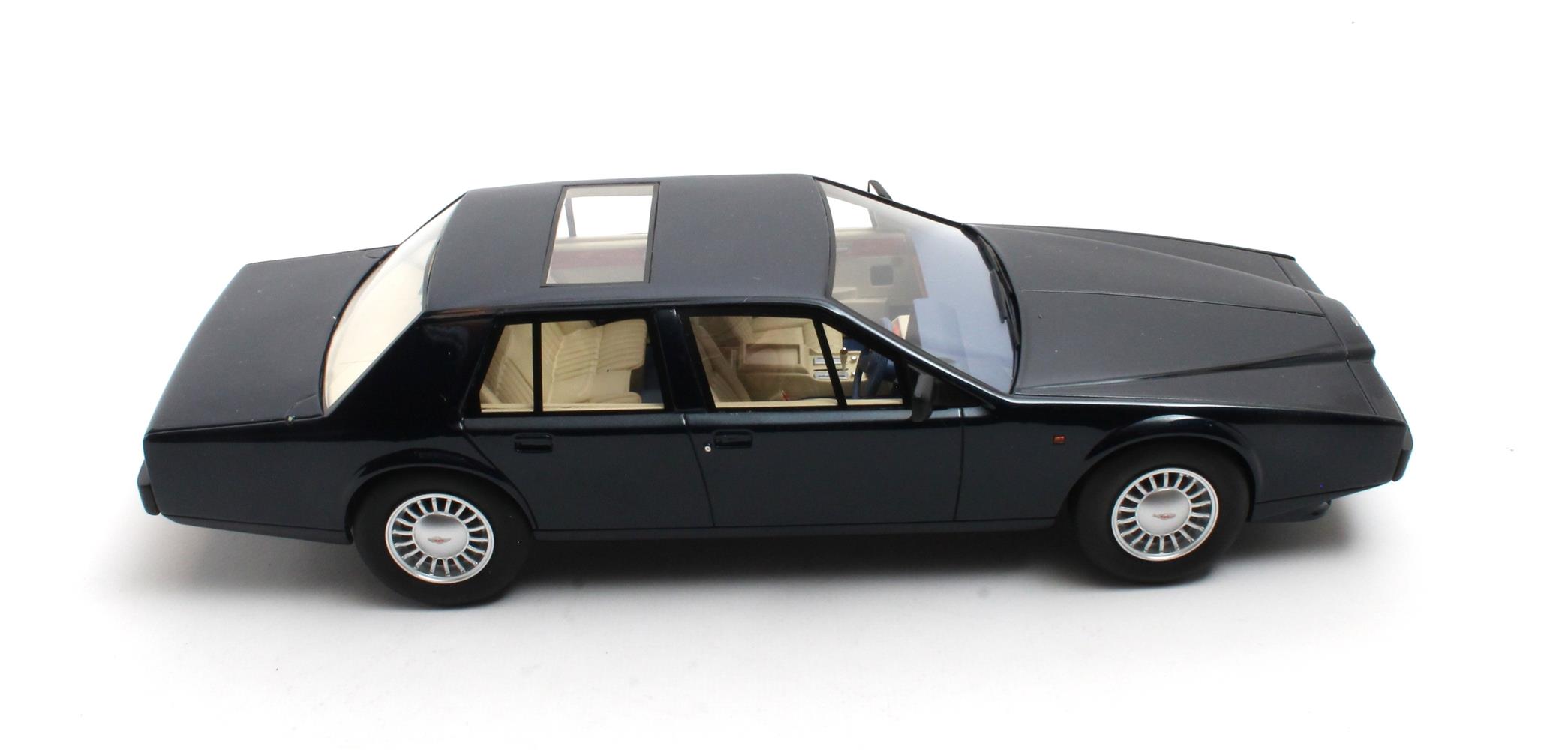 Cult Models Aston Martin Lagonda Serie IV 1:18 - Royal Blue – Bild 3