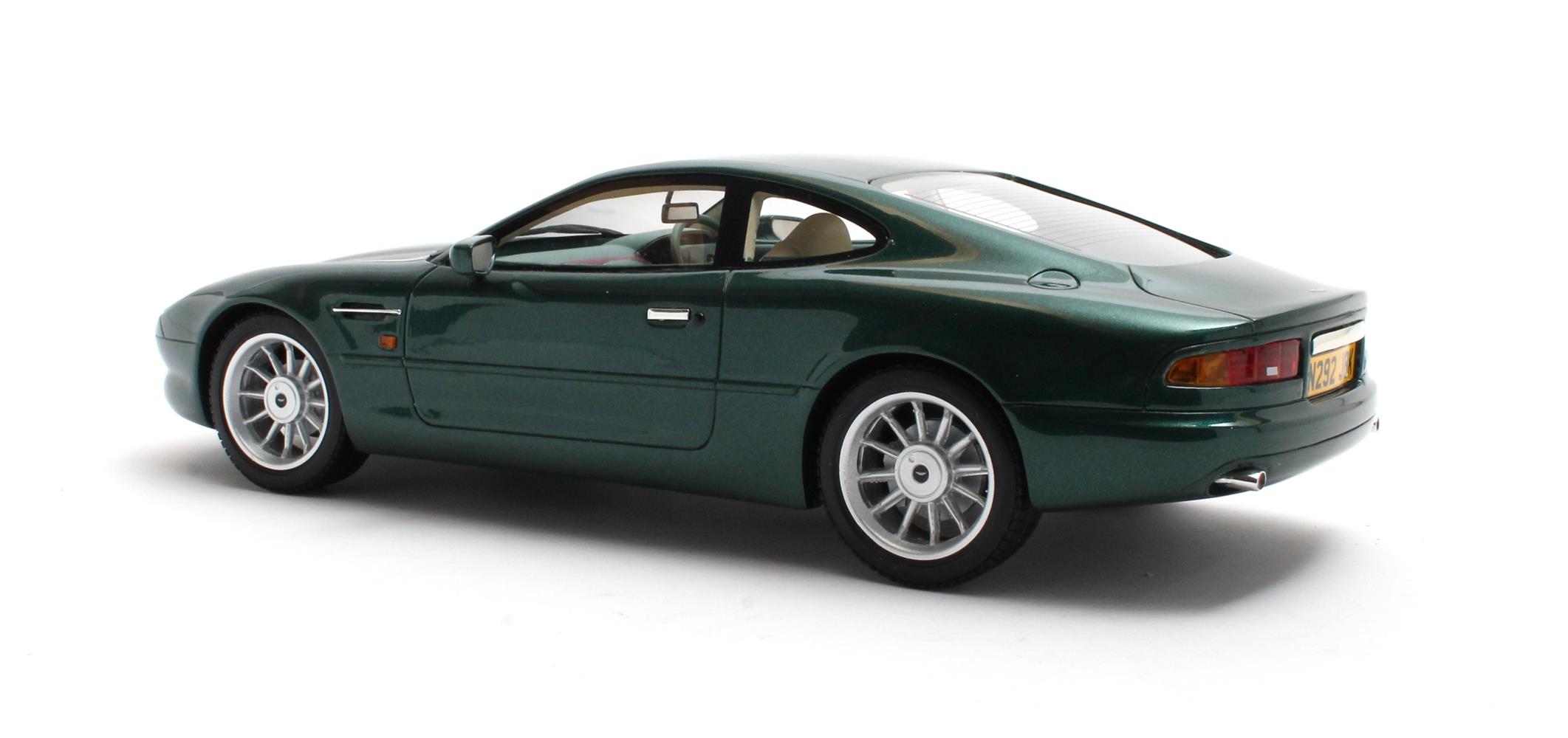 Cult Models Aston Martin DB7 1:18 - Buckingham Green – Bild 8