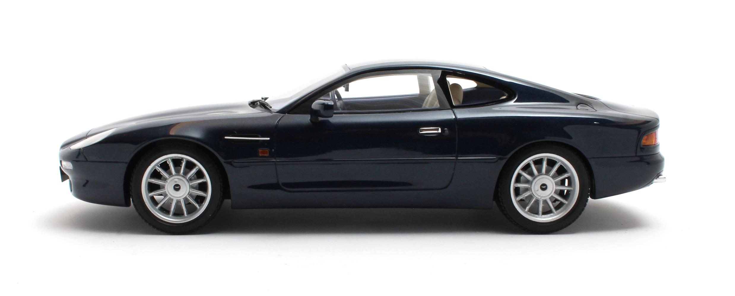 Cult Models Aston Martin DB7 1:18 - Mendip Blue – Bild 6