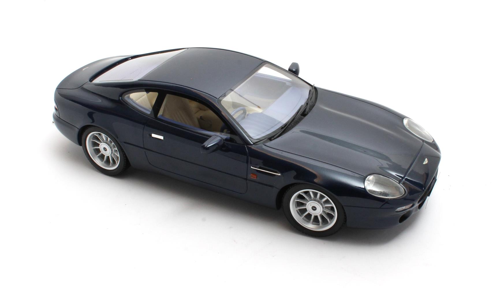 Cult Models Aston Martin DB7 1:18 - Mendip Blue – Bild 7