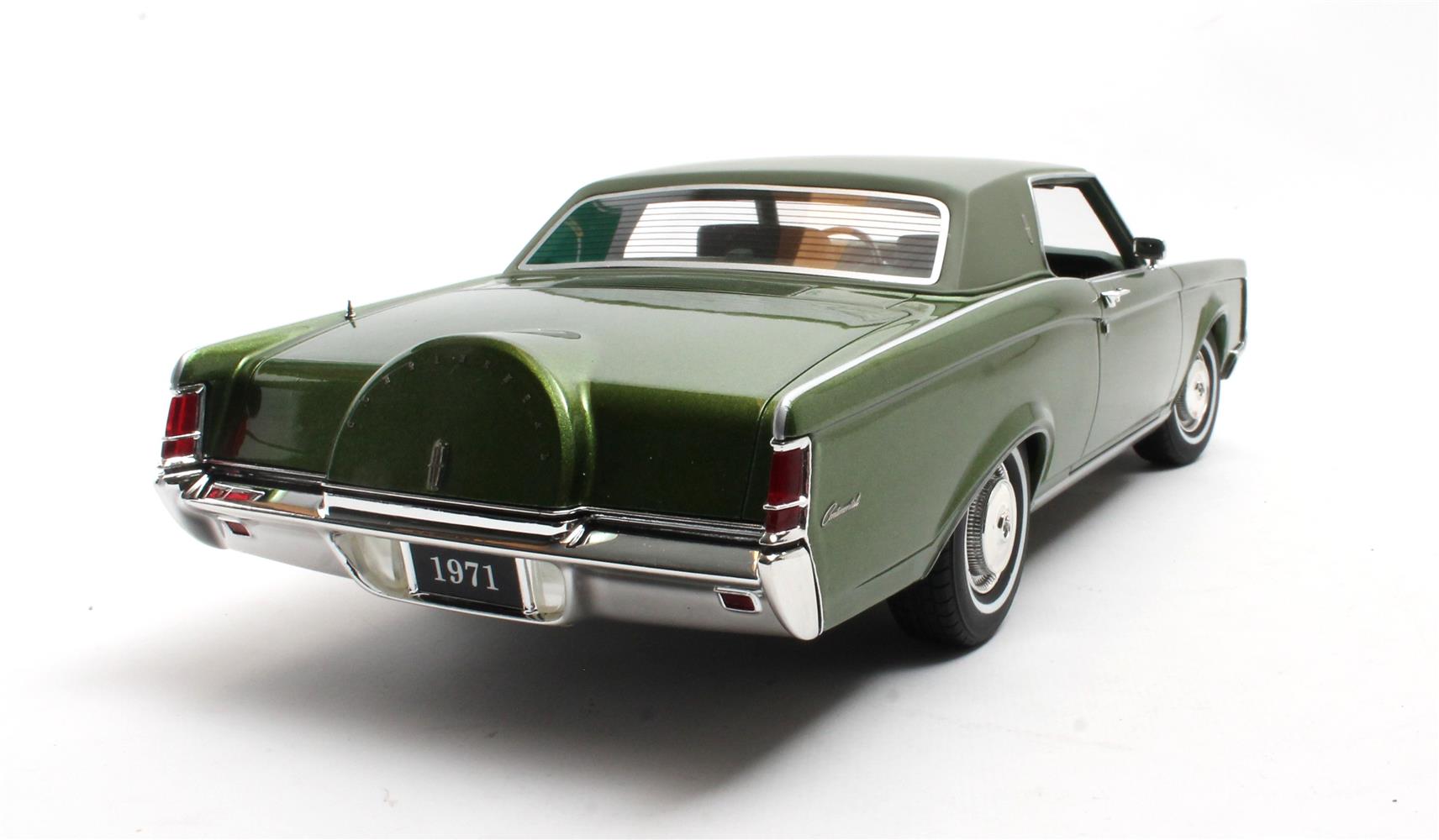 Cult Models Lincoln Continental Mark III 1:18 - Green Metallic – Bild 3
