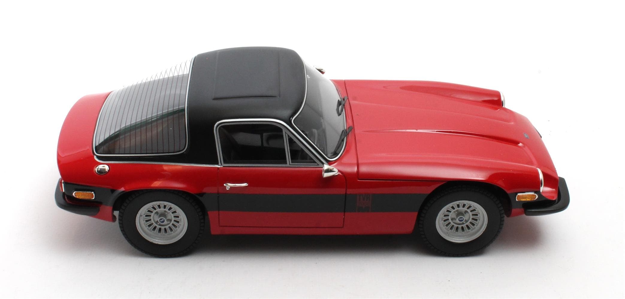 Cult Models TVR 3000M 1:18 - Red – Bild 4